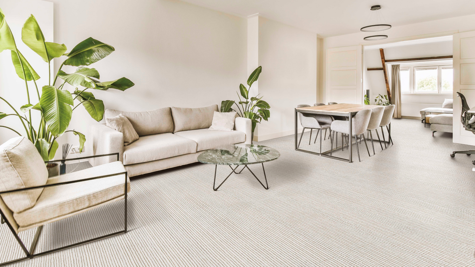 Why Interior Designers Are Choosing Broadloom for Their Clients’ Homes