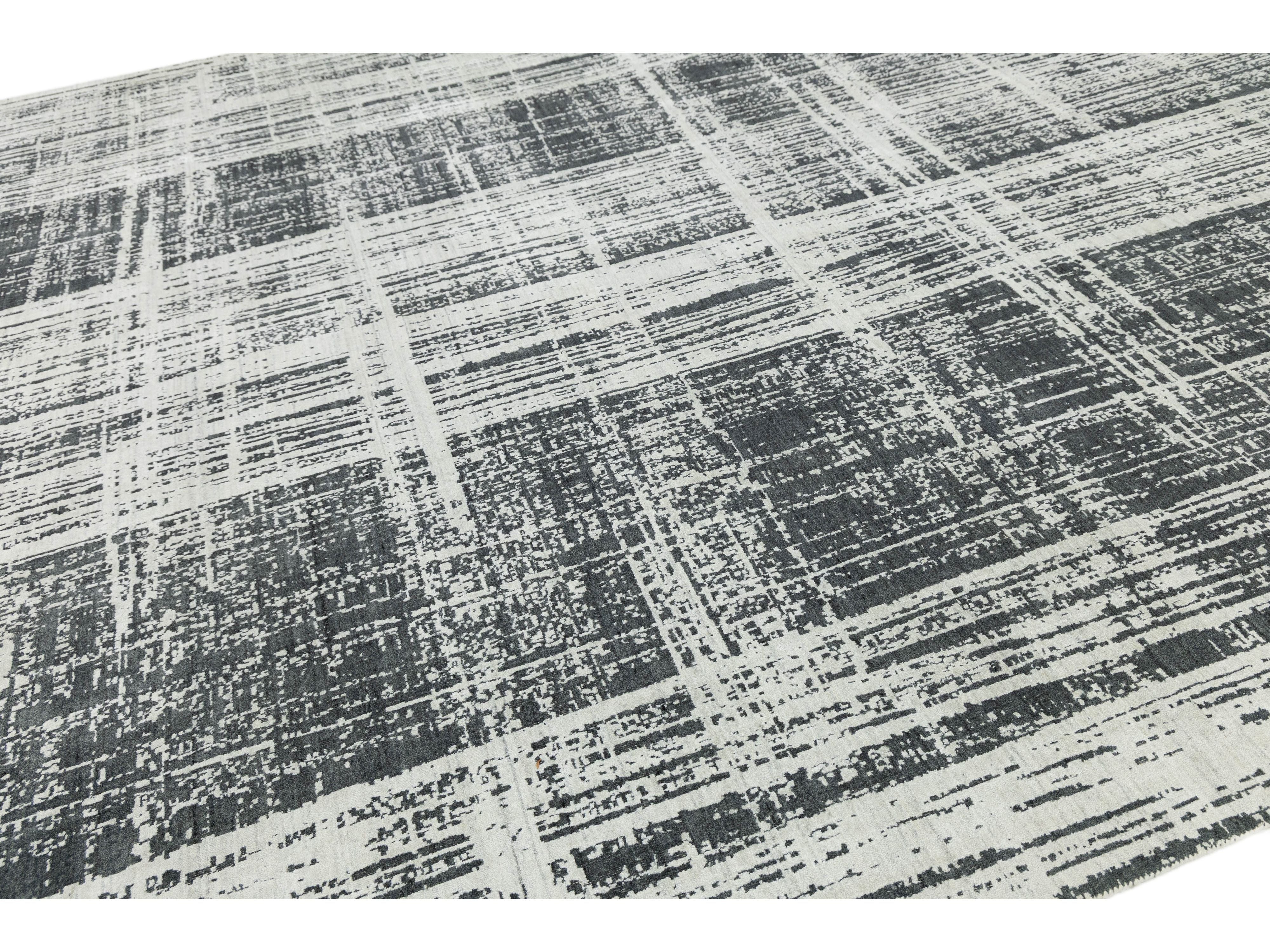 Modern Wool and Viscose Rug 12 X 15