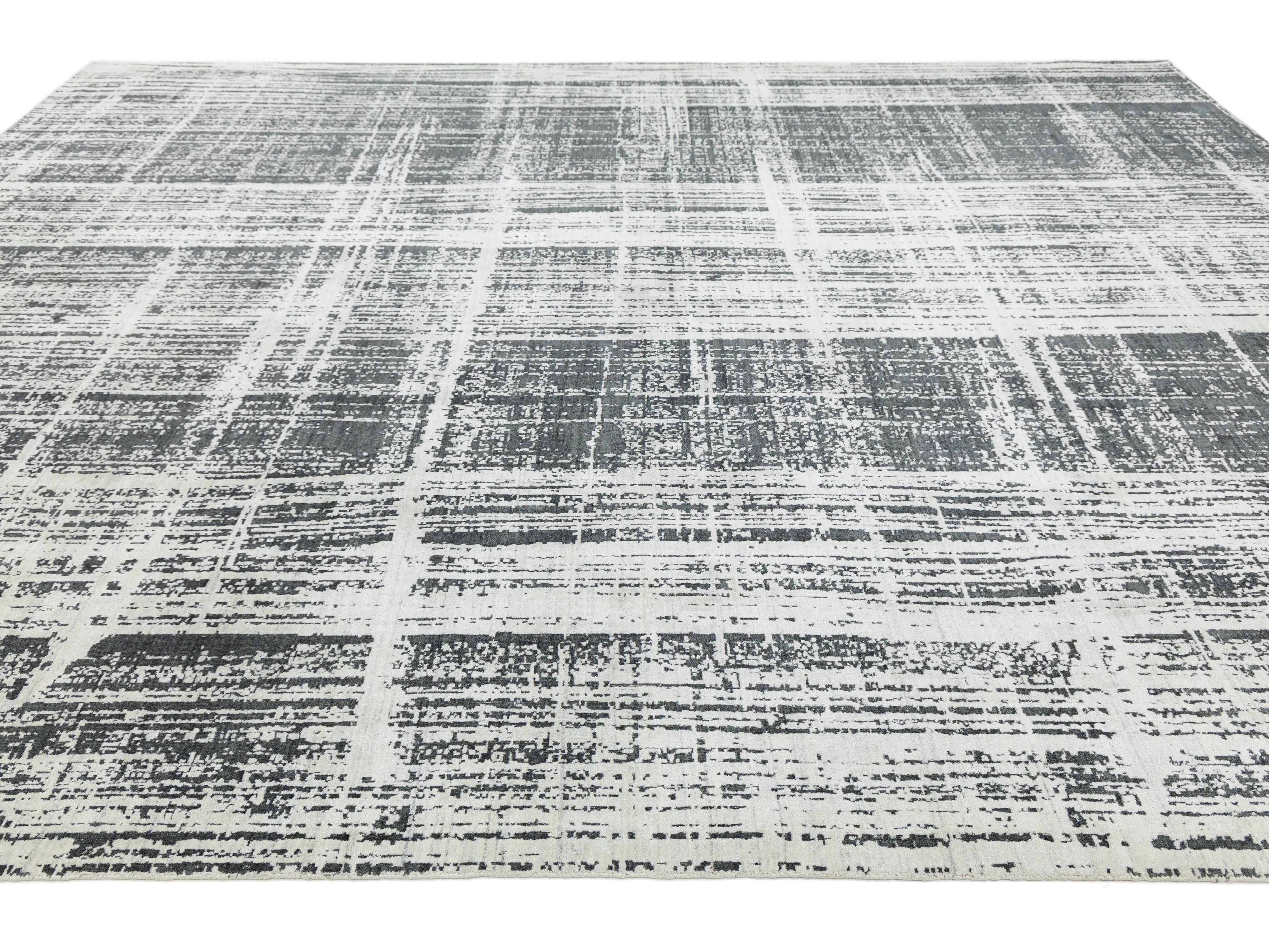 Modern Wool and Viscose Rug 12 X 15