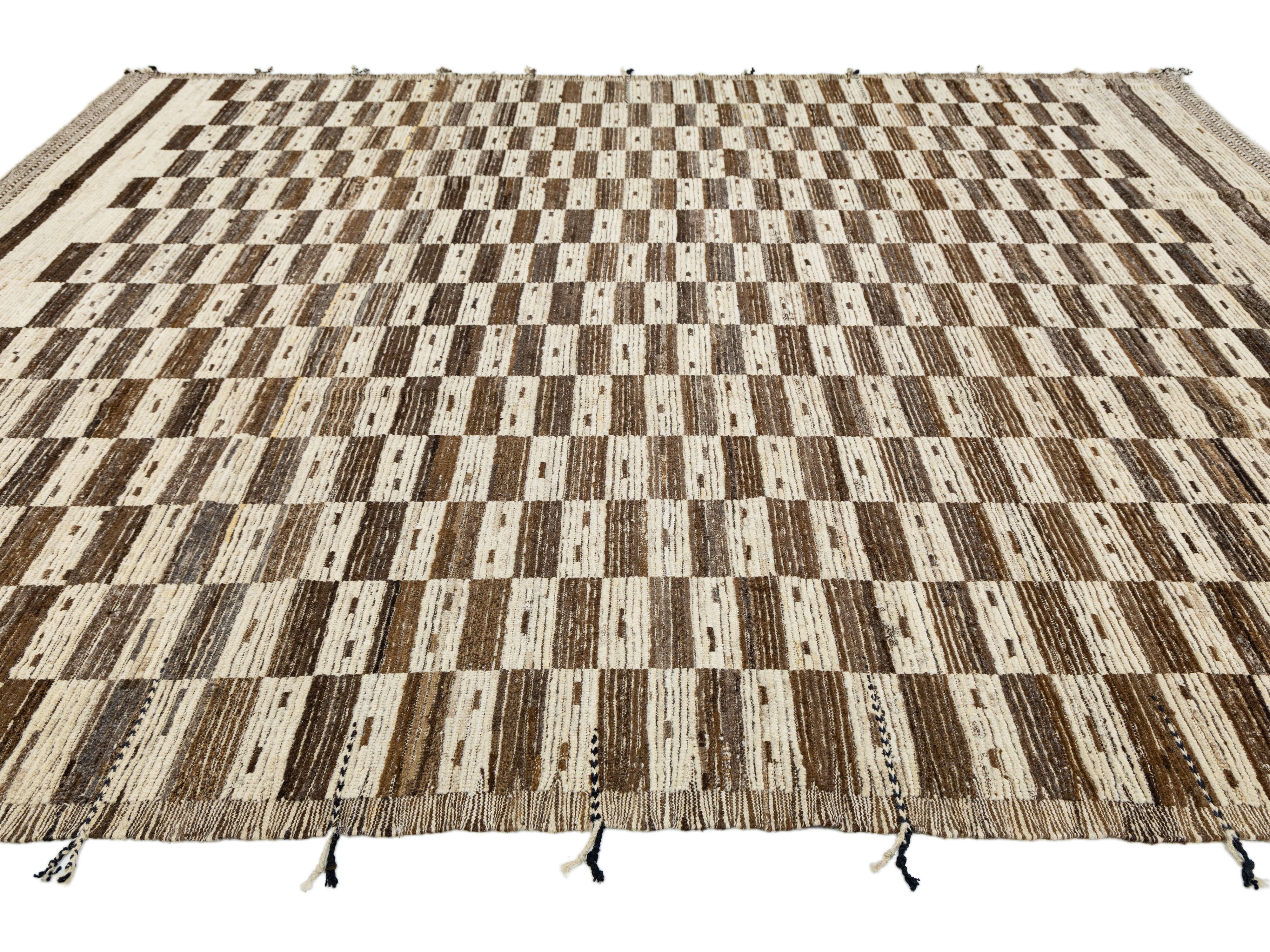 Modern Moroccan Wool Rug 10 X 14