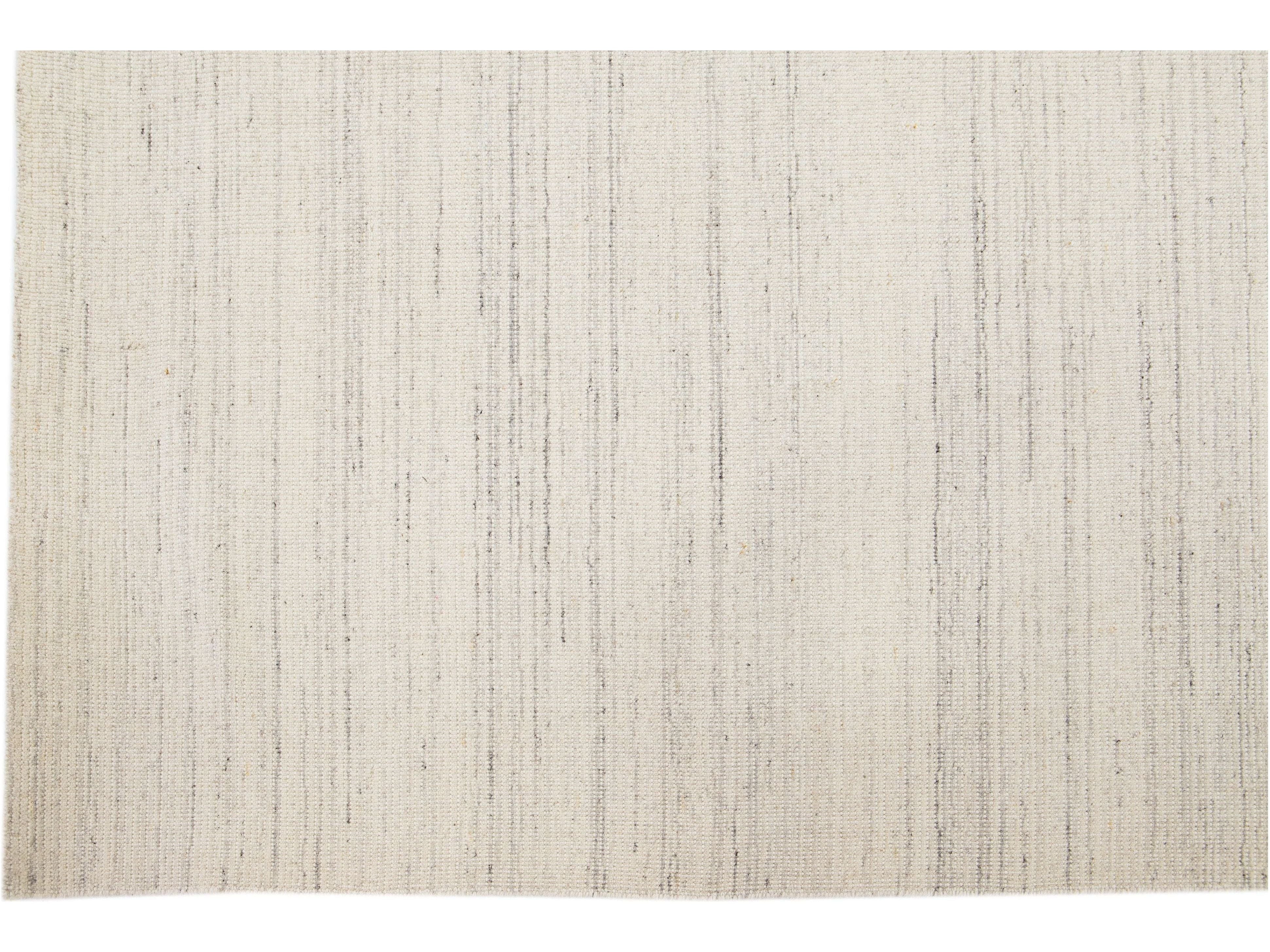 Modern Groove Collection Rug 6 x 9