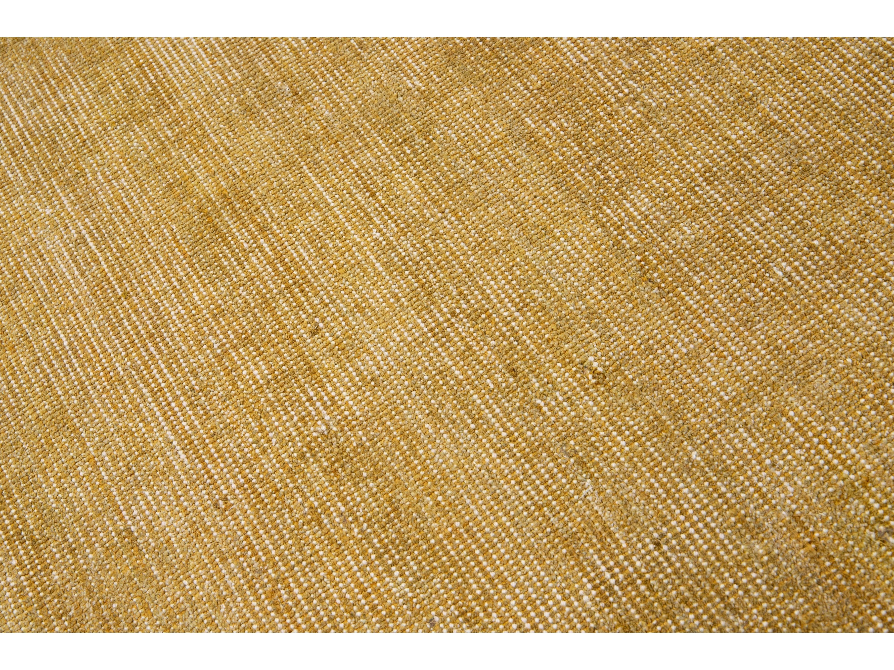 Modern Groove Collection Rug 4 x 6