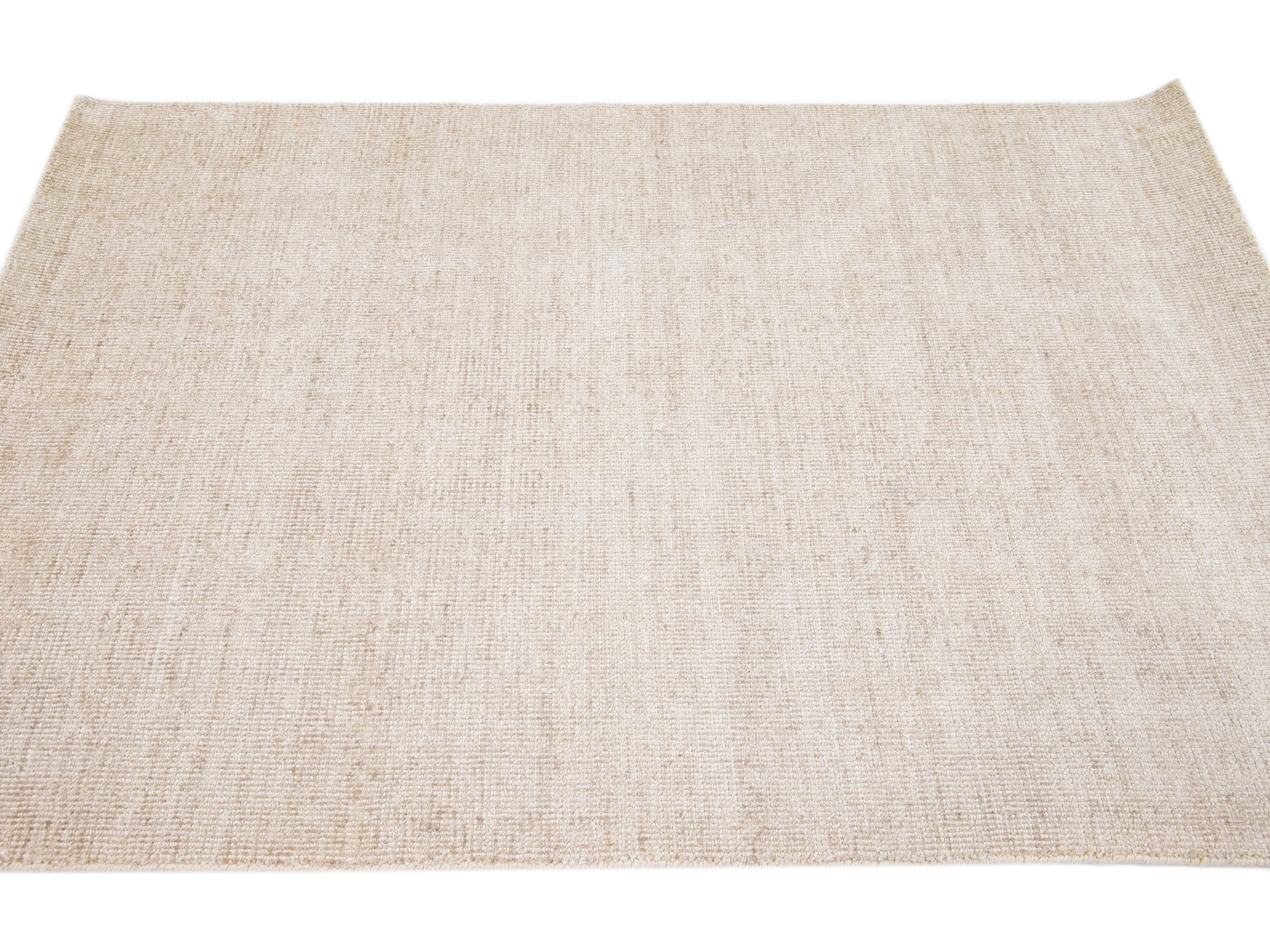 Modern Groove Collection Rug 4 x 6