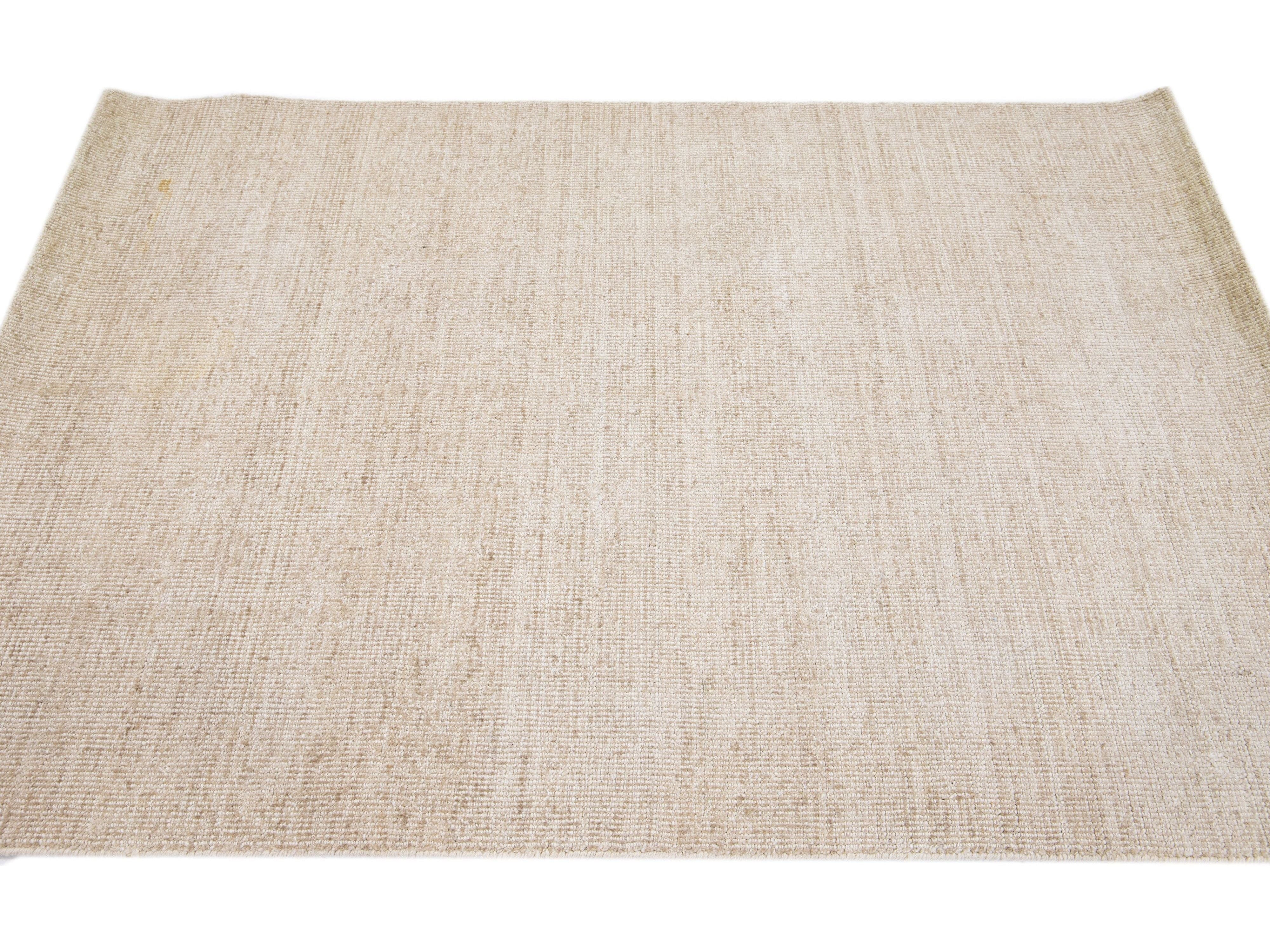 Modern Groove Collection Rug 4 x 6