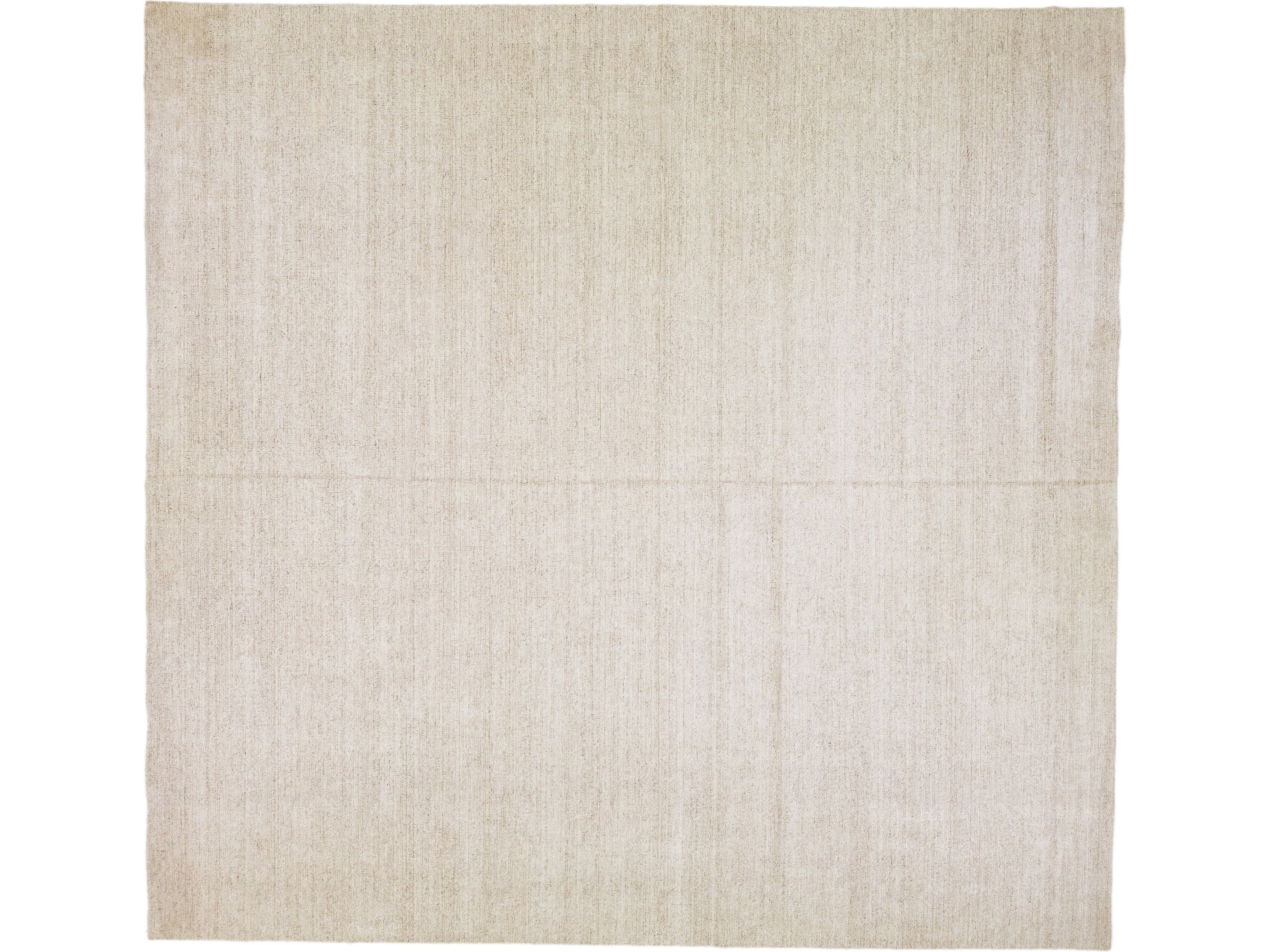 Modern Groove Collection Rug 15 x 15