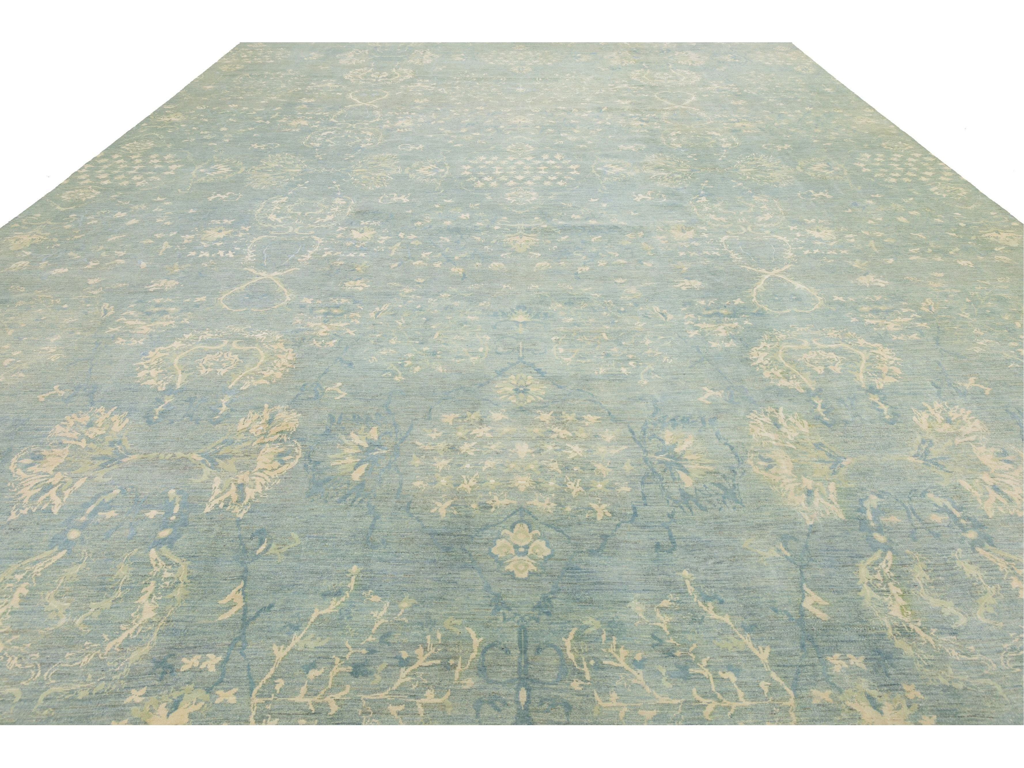 Modern Transitional Wool and Silk Rug 14 X 20