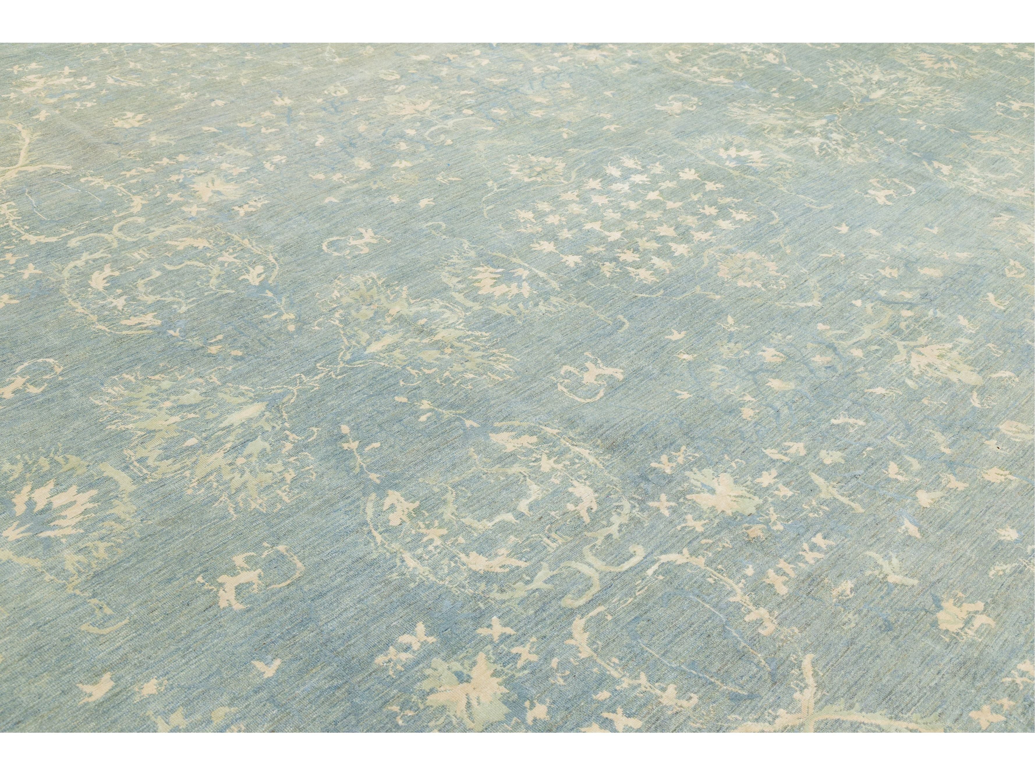 Modern Transitional Wool and Silk Rug 14 X 20
