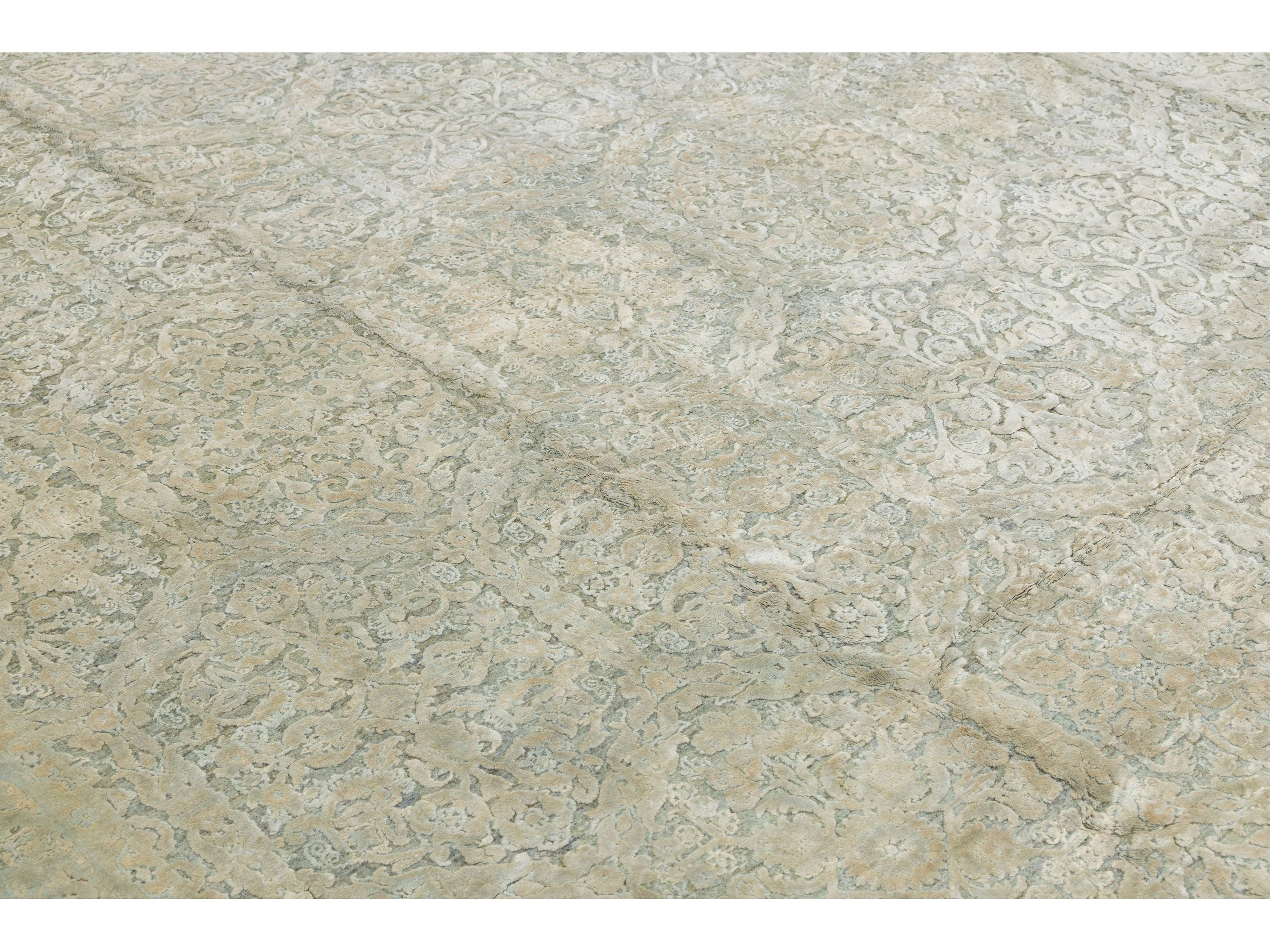 Modern Transitional Wool and Silk Rug 14 X 18