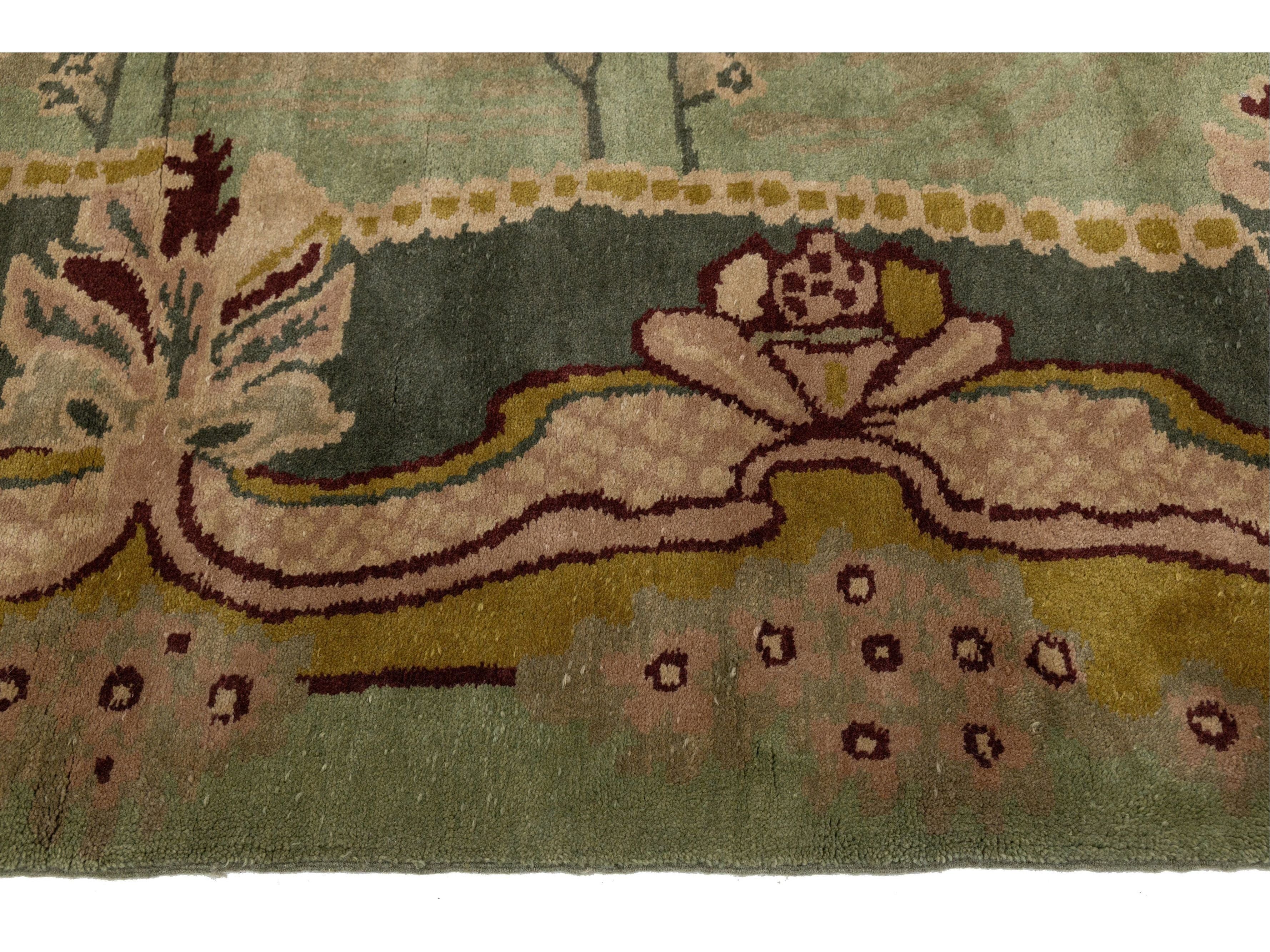 Modern Donegal Arts & Crafts Wool Rug 12 X 18