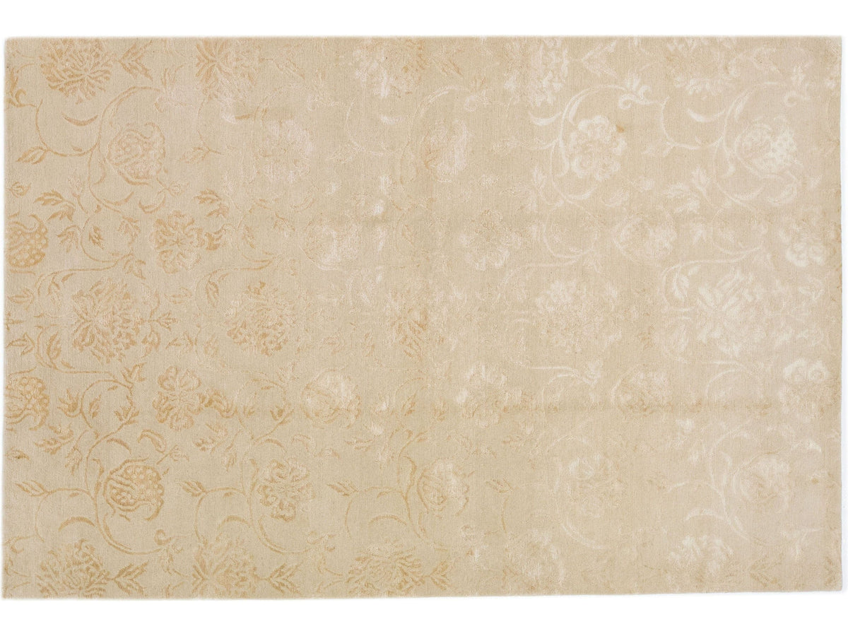 Modern Nepalese Wool and Silk Rug 6 X 9
