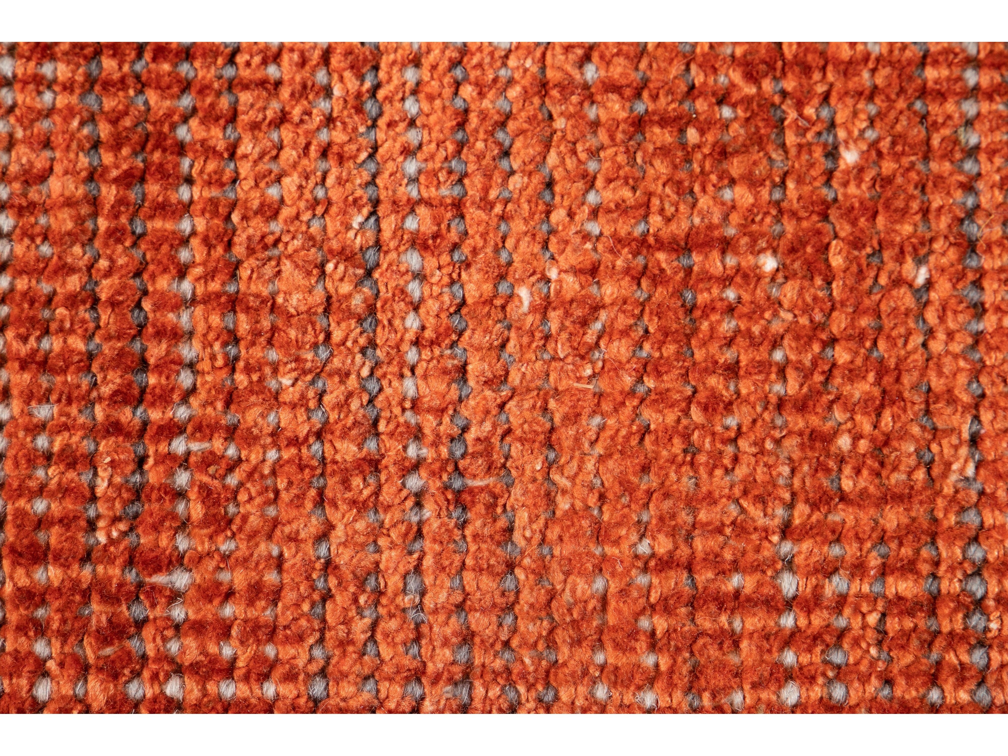Modern Groove Collection Rug 9 x 12
