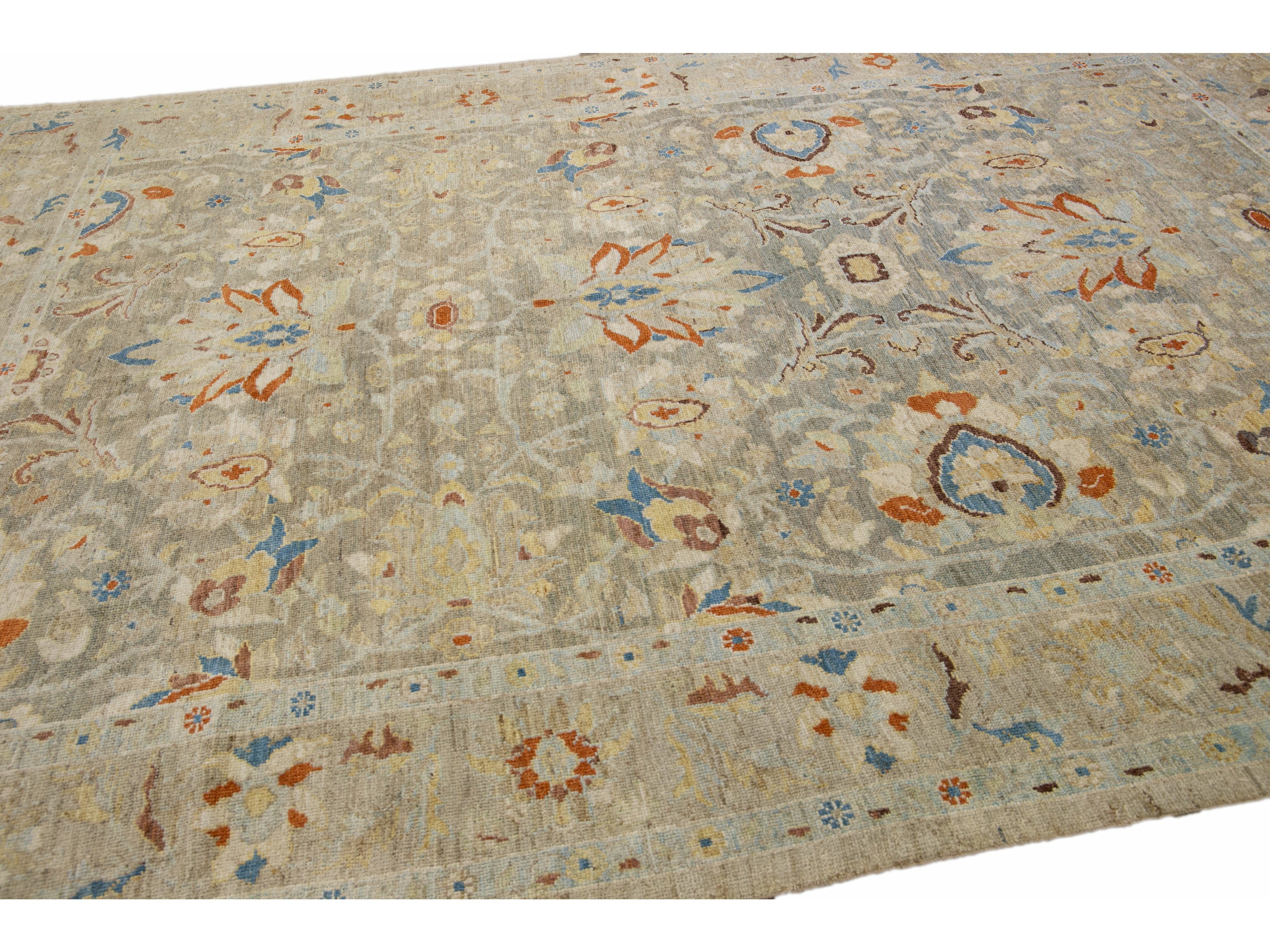 Modern Sultanabad Wool Rug 