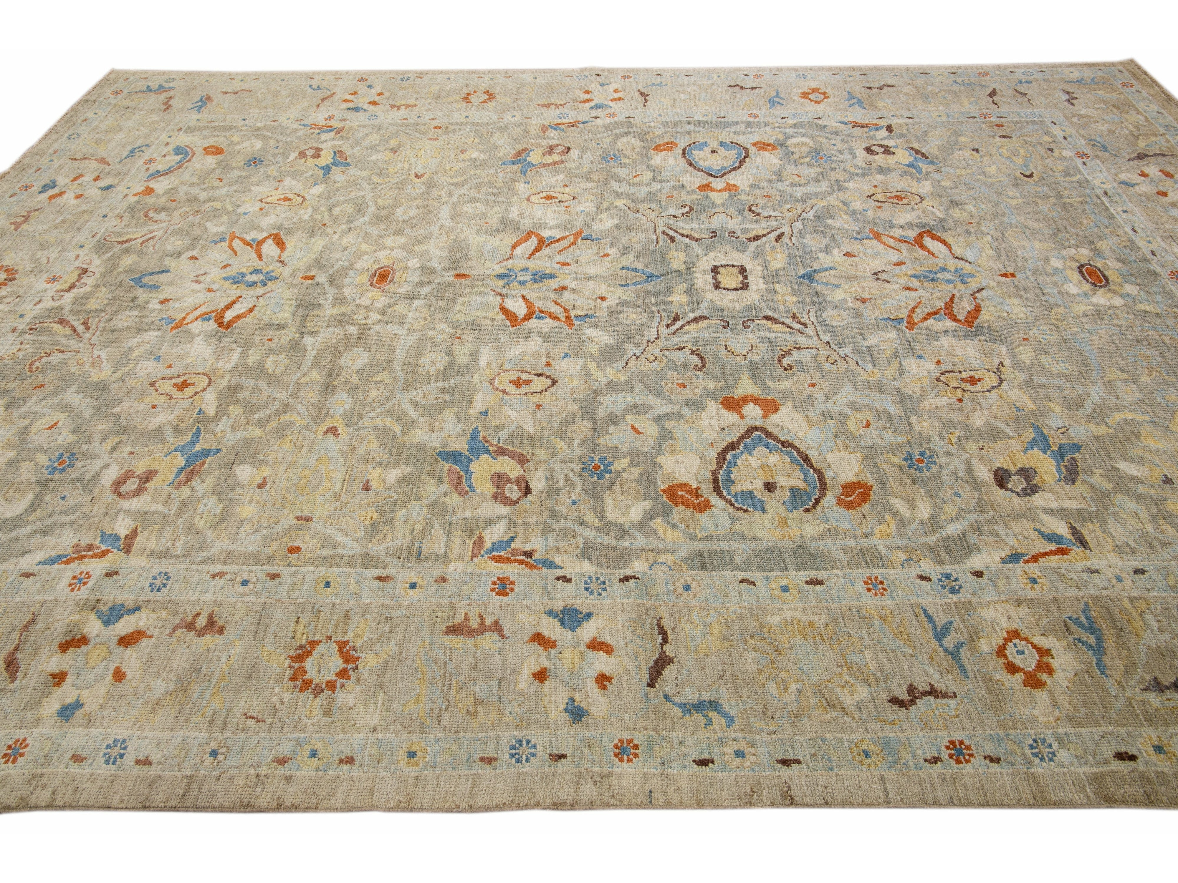 Modern Sultanabad Wool Rug 