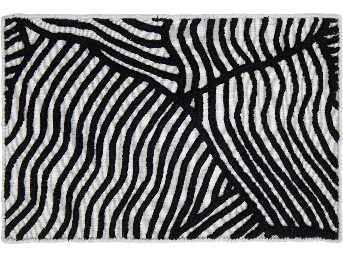 Modern Sahara Broadloom P.E.T. Yarn Custom Rug
