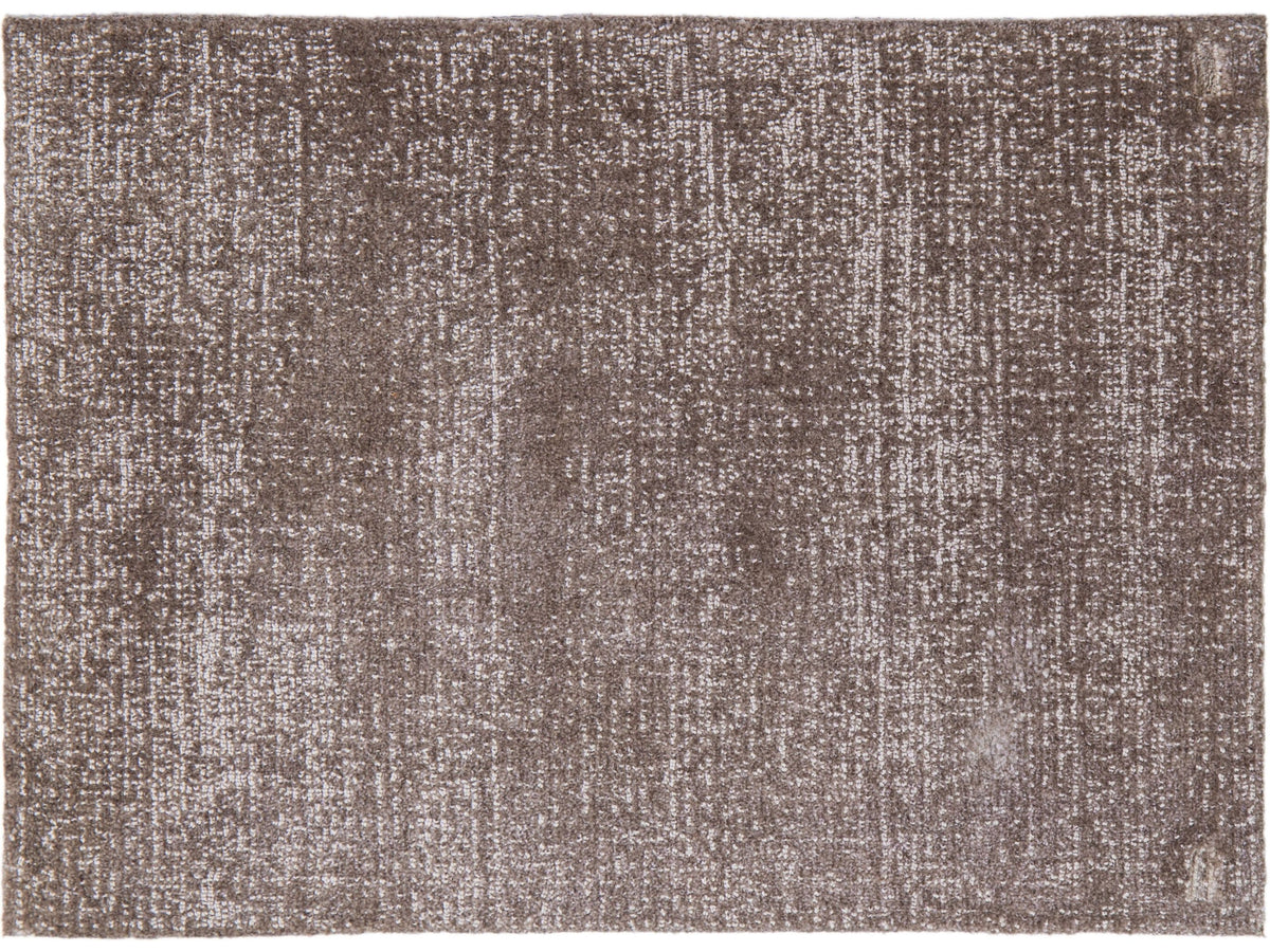Modern Verona Broadloom Nylon Custom Rug