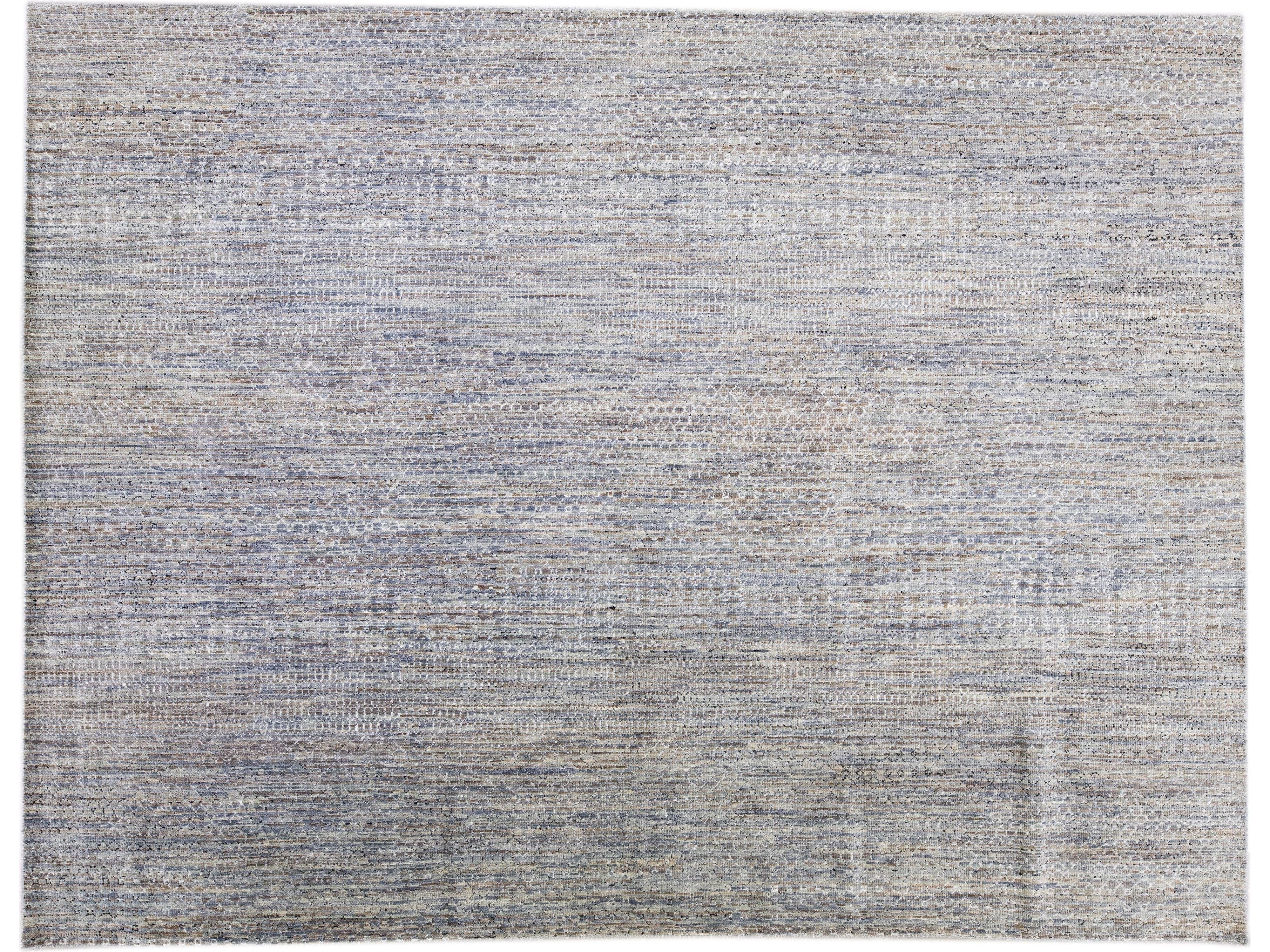Modern Savannah Gray Handmade Room Size Wool Rug With Geometric Pattern