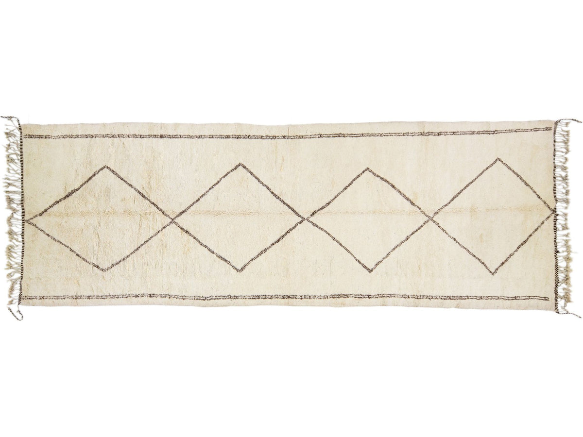 Modern ivory Moroccan Wool Runner 6 X 18