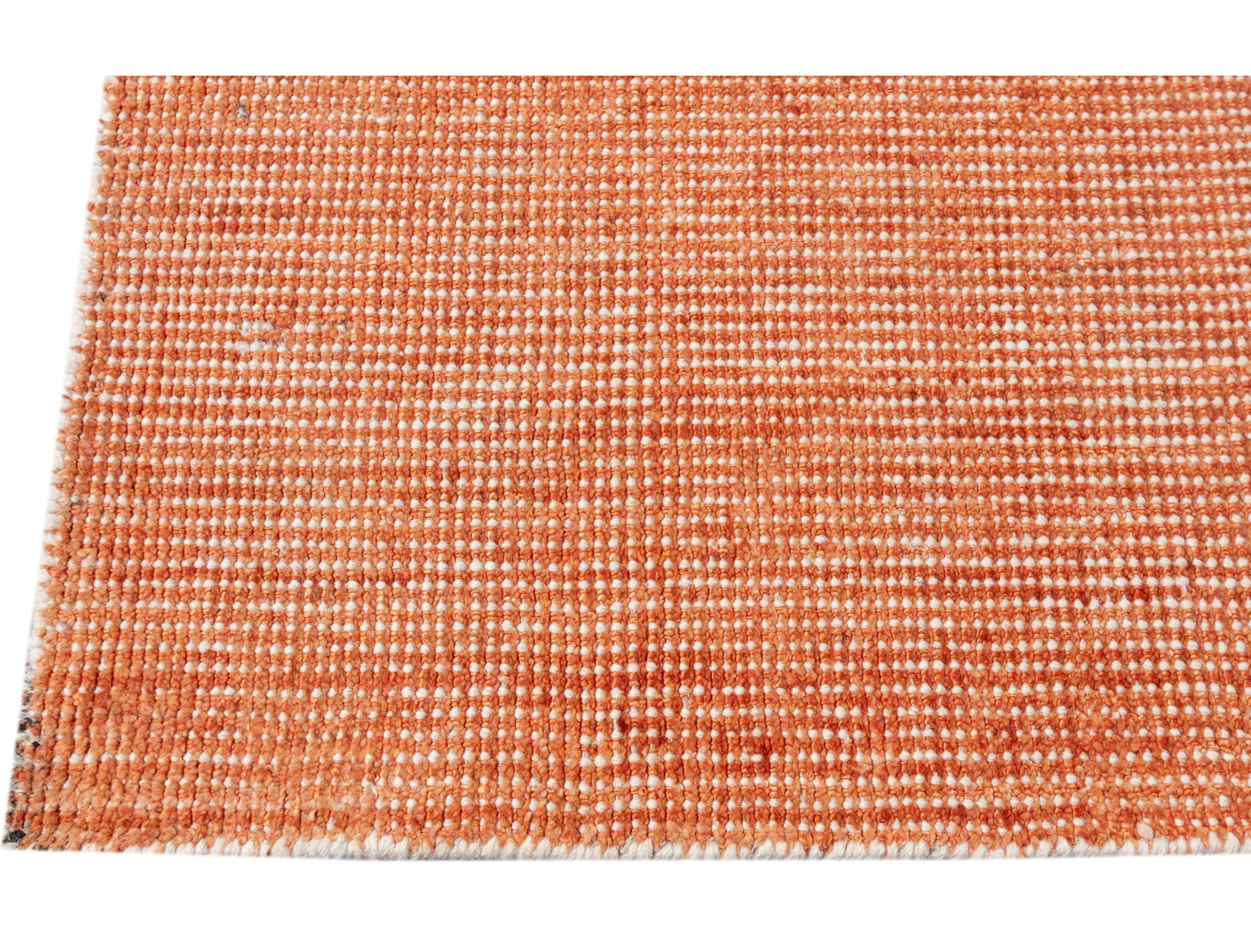 Modern Groove Collection Rug 12 x 15