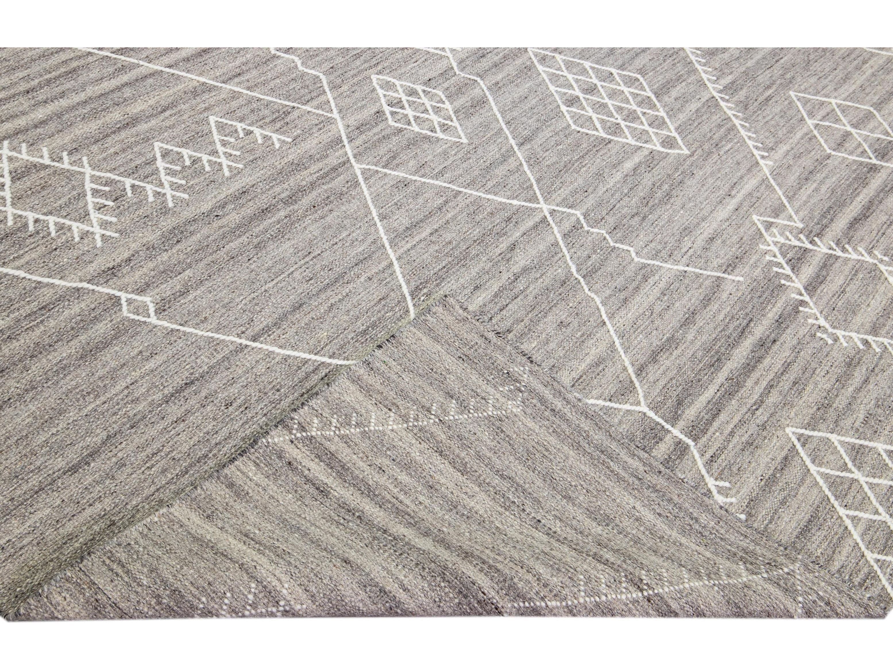 Gray Apadana's Nantucket Collection Flatweave Kilim Coastal Designed Wool Rug