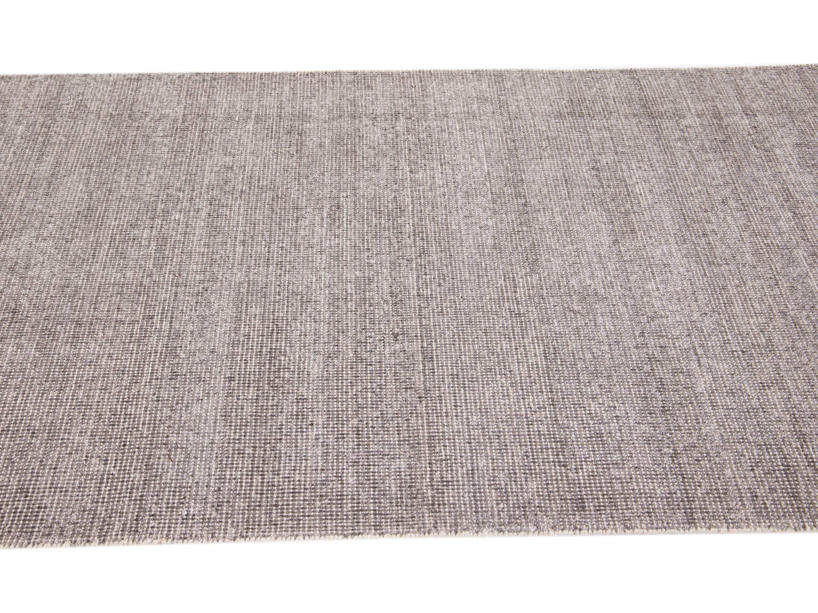Modern Groove Collection Rug 4 x 9