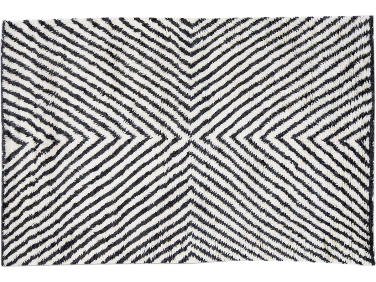 Modern Moroccan Wool Rug 5 X 8