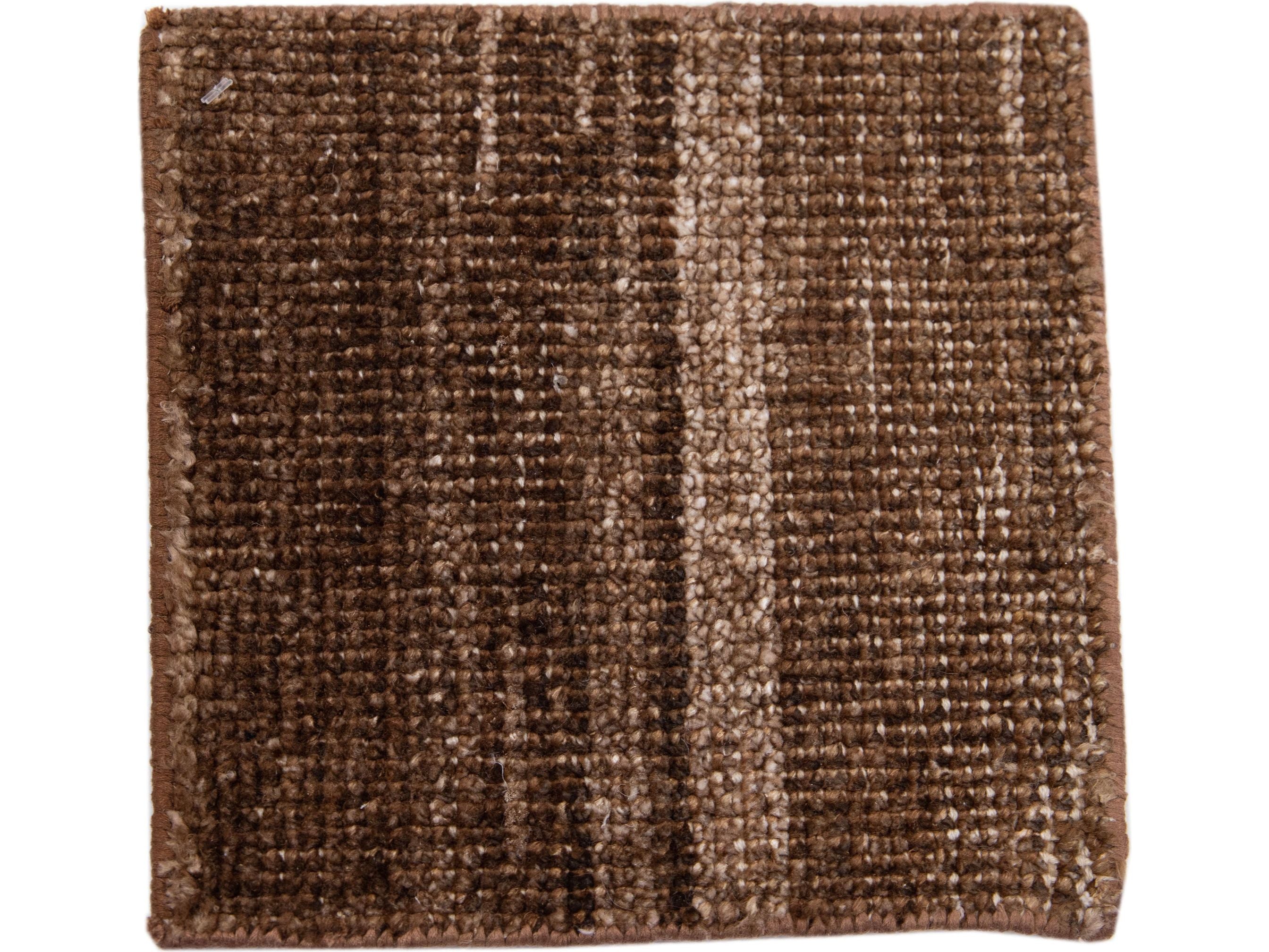 Modern Desert Collection Wool Rug