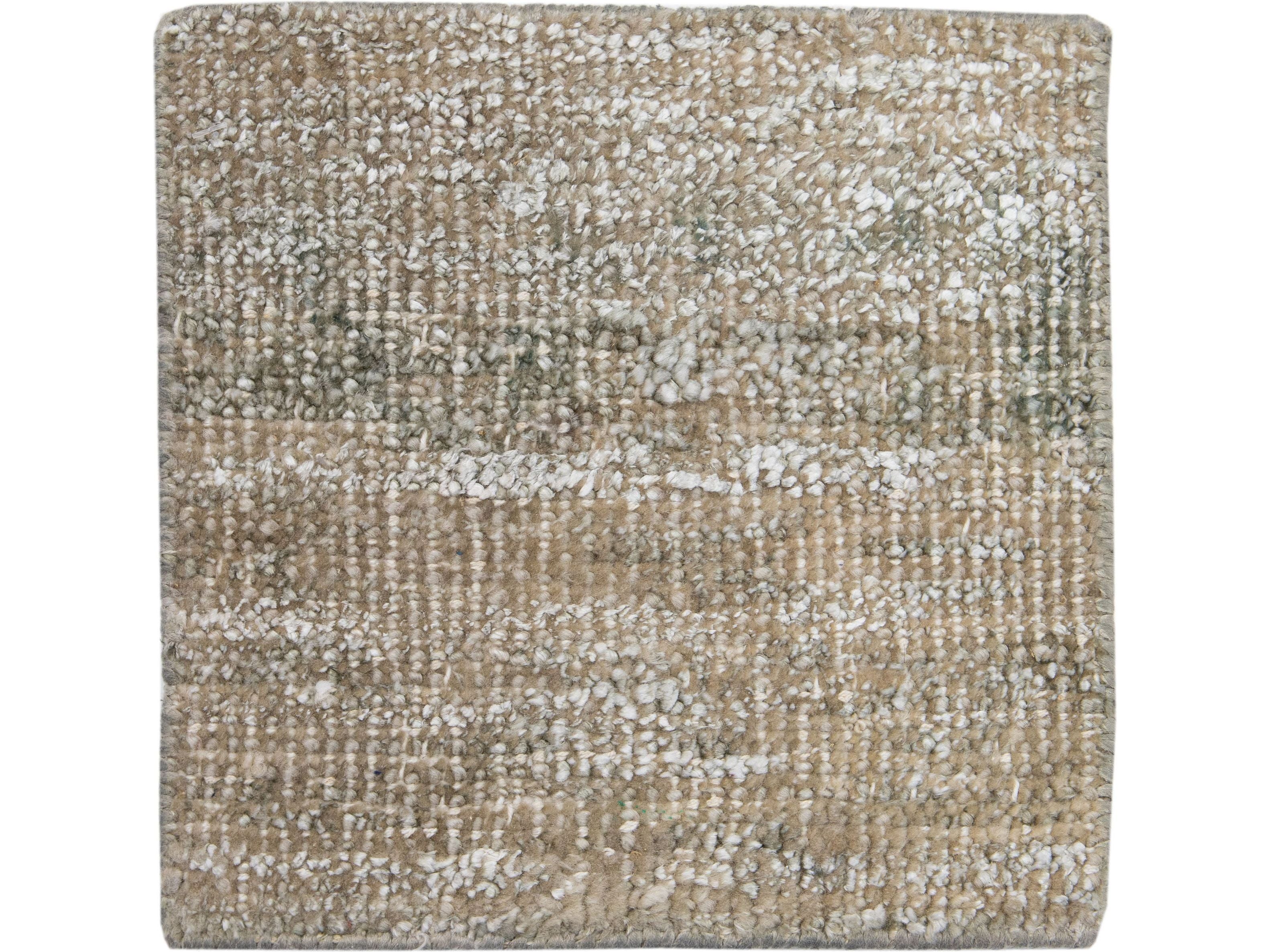 Modern Desert Collection Wool Rug
