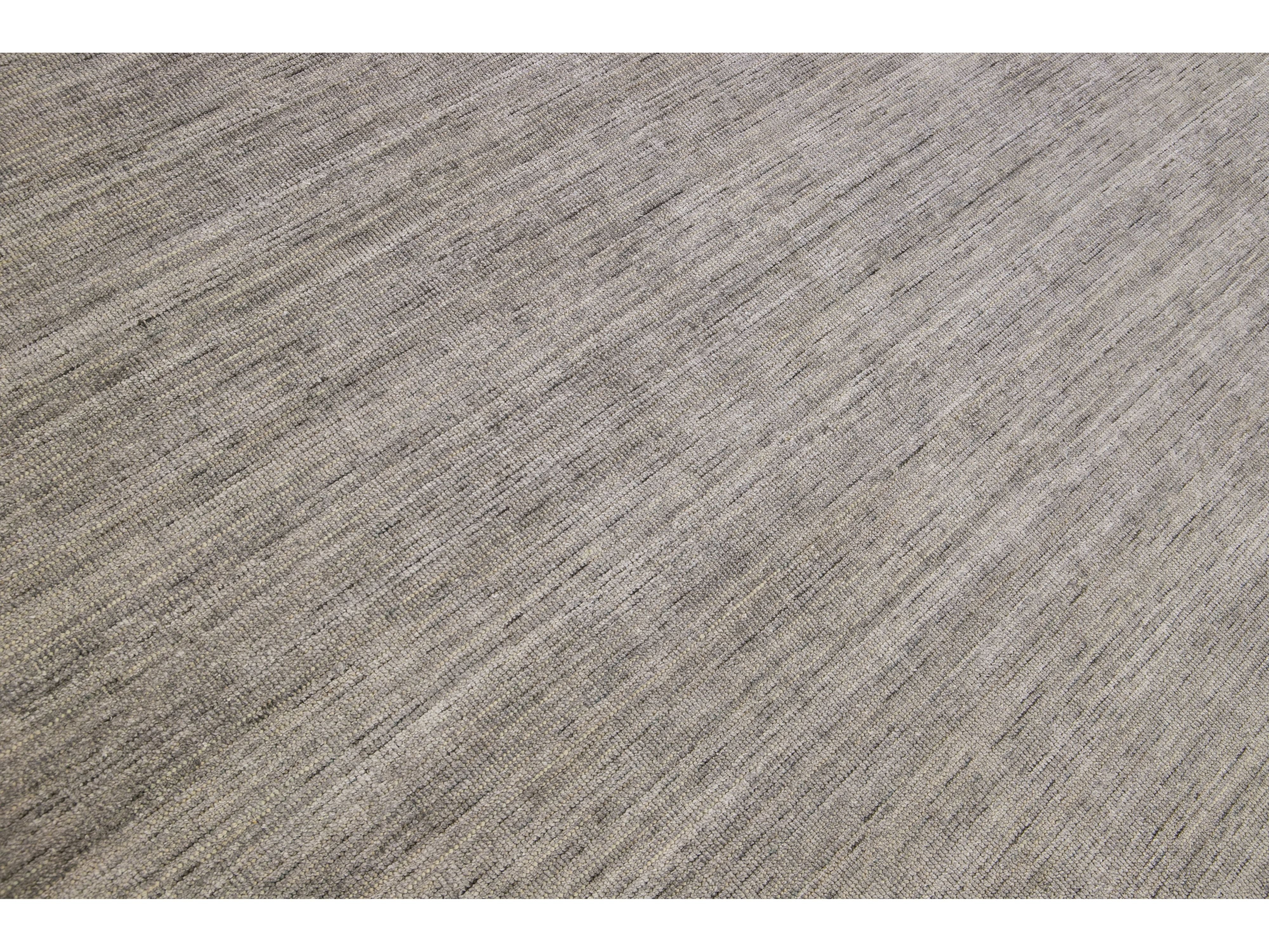 Modern Apadana's Groove Bamboo/Silk Handmade Gray Rug