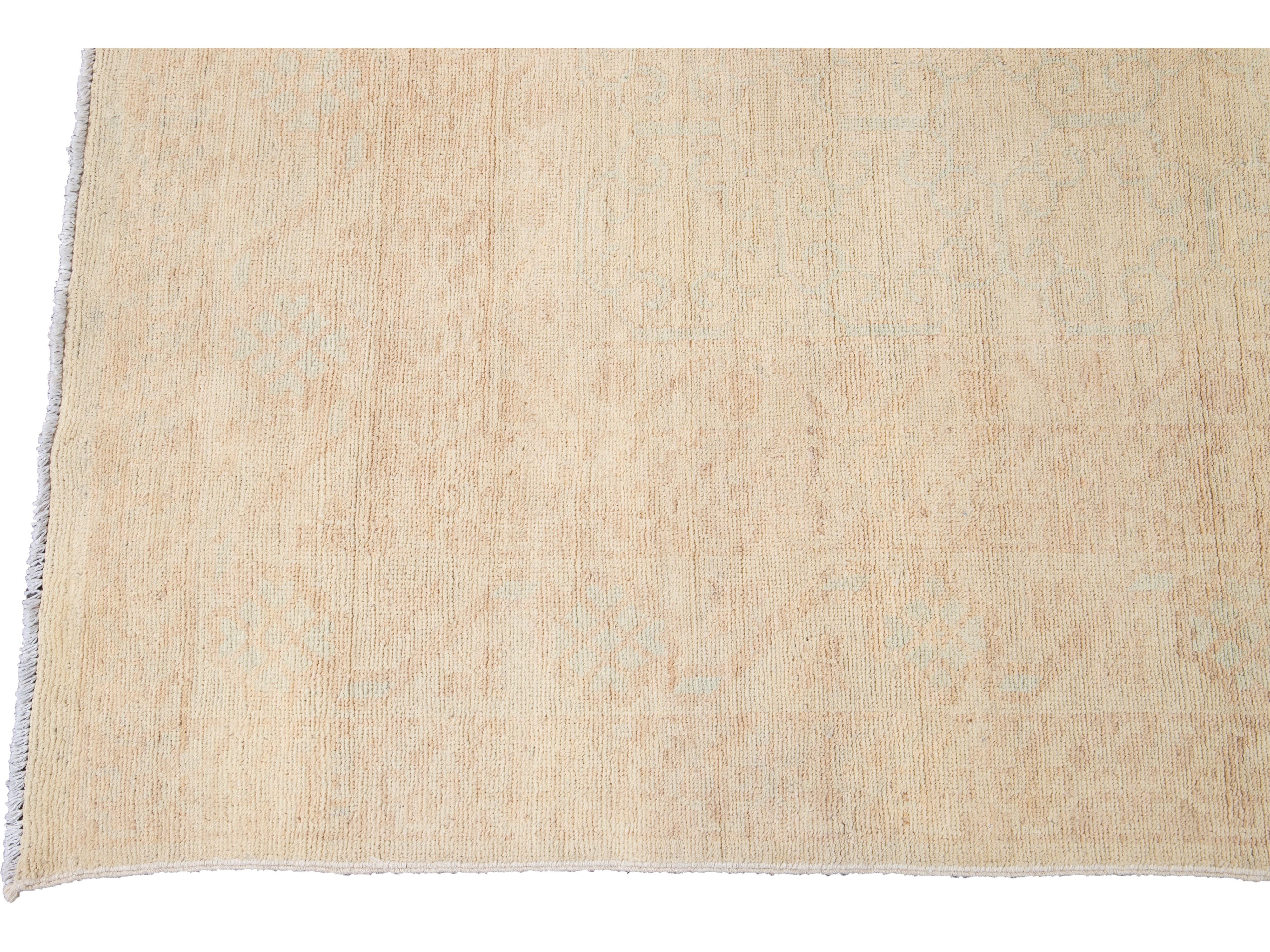 Modern Peshawar Pakistani Handmade Floral Beige Wool Rug