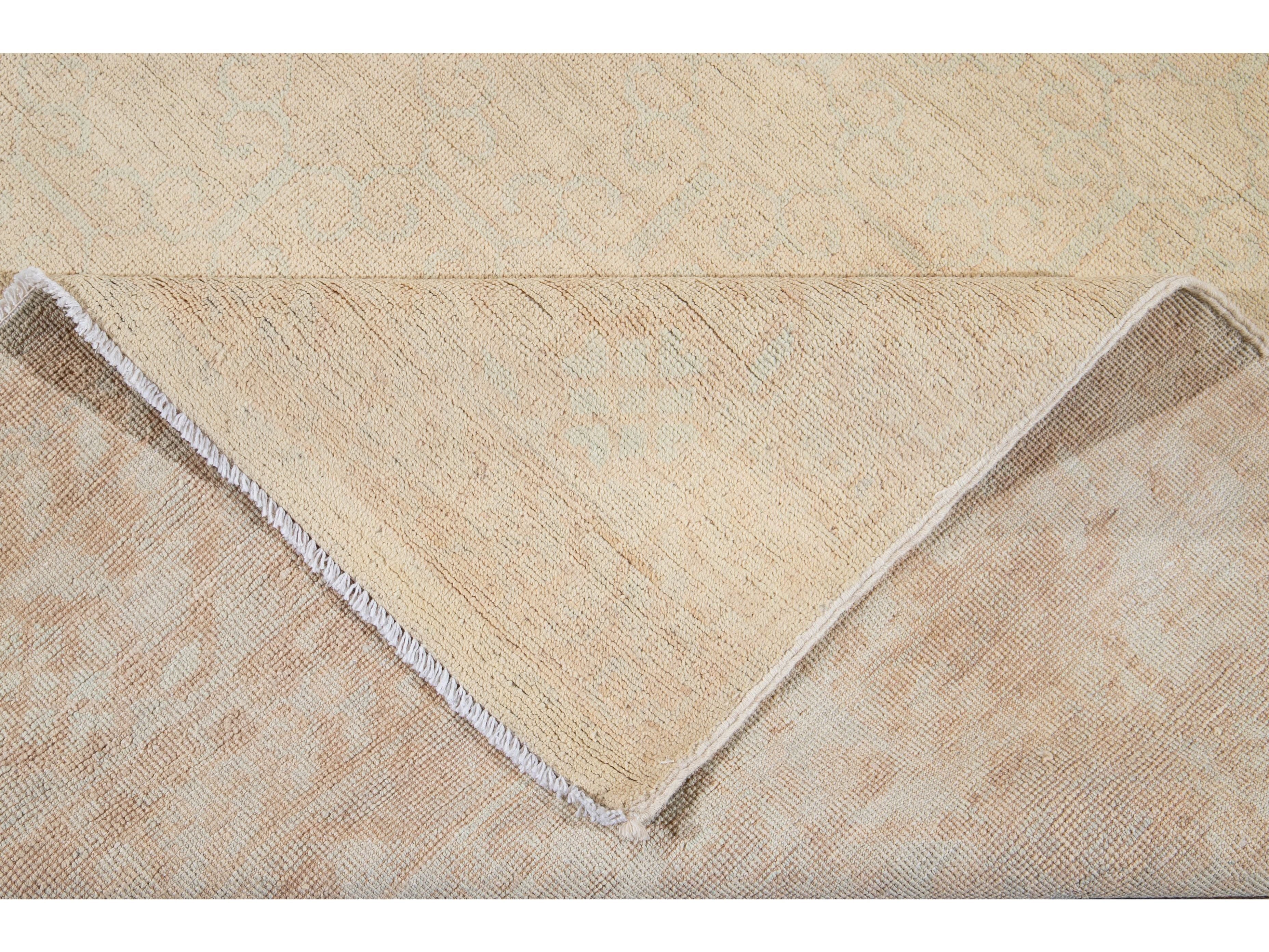 Modern Peshawar Pakistani Handmade Floral Beige Wool Rug