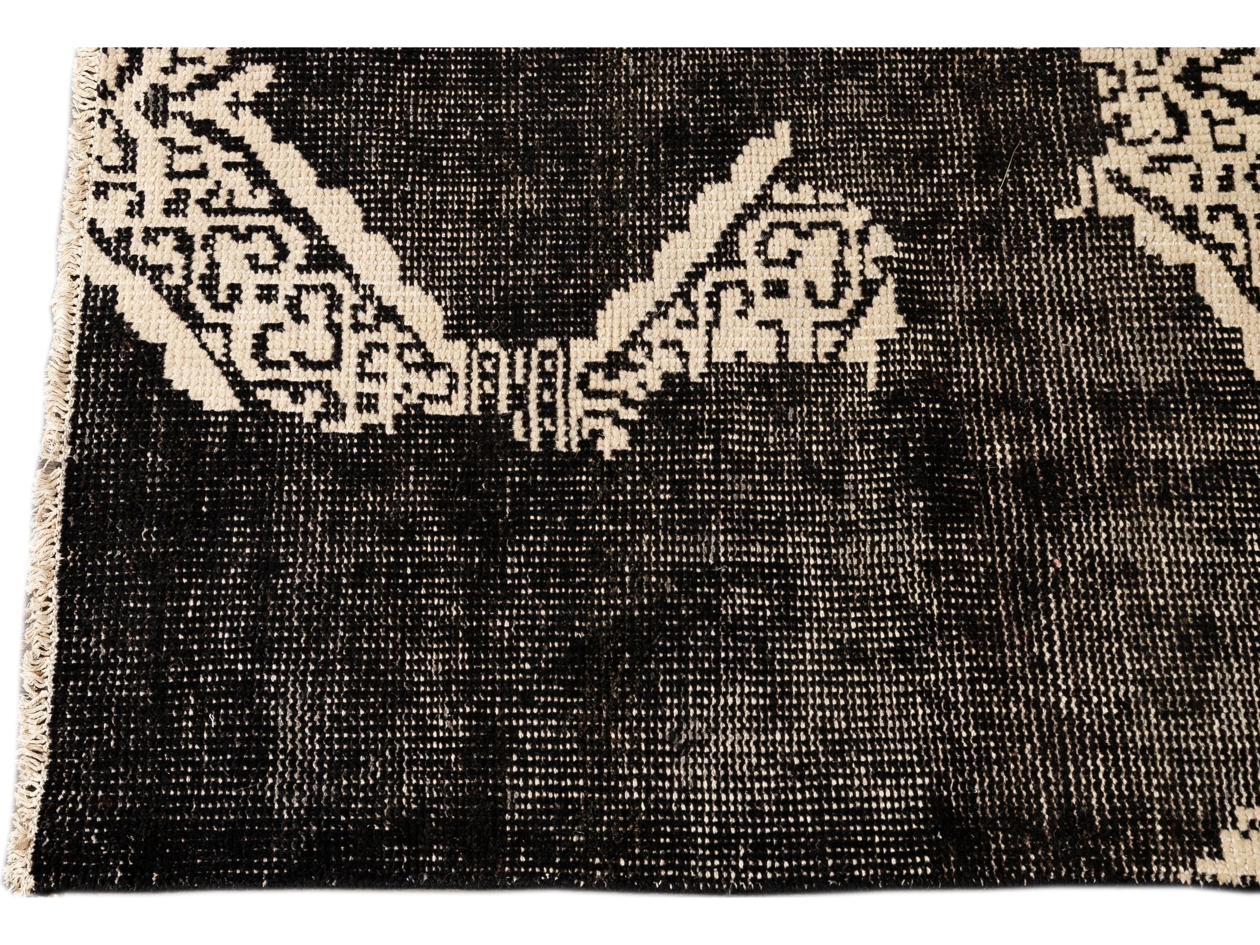 Mid-Century-Style Wool Rug 12 X 18