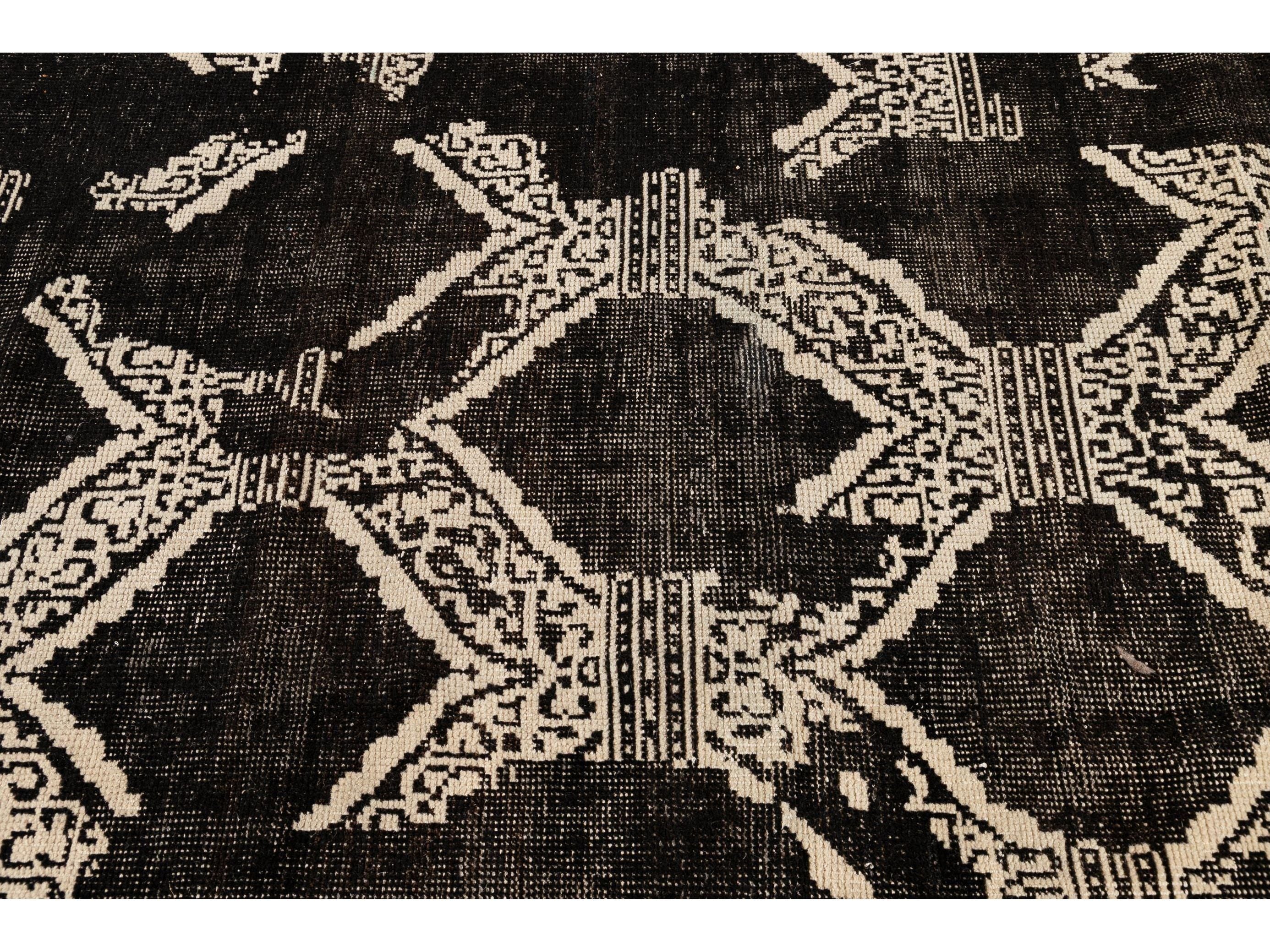 Mid-Century-Style Wool Rug 12 X 18
