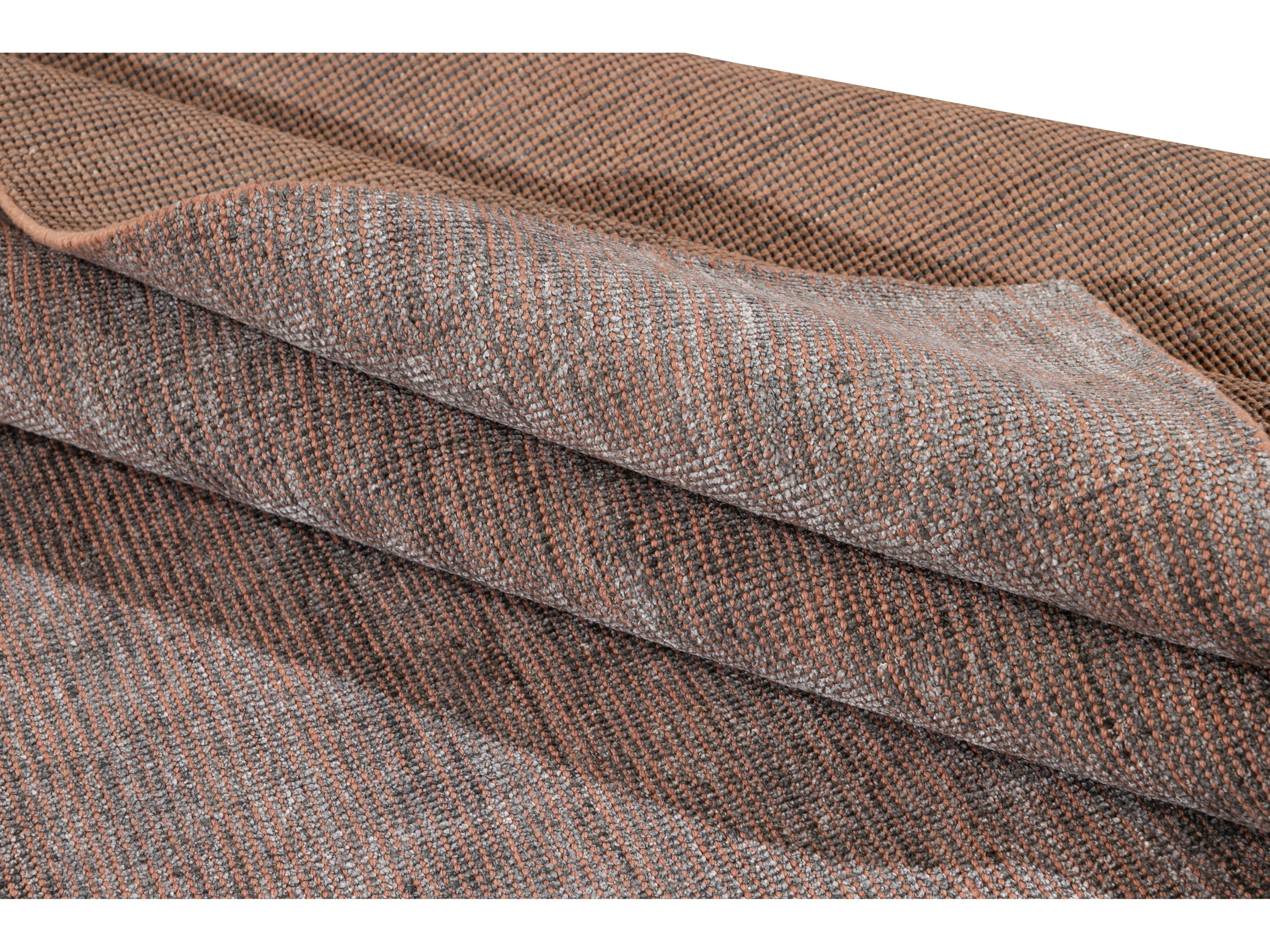 Modern Groove Collection Rug 8 x 10