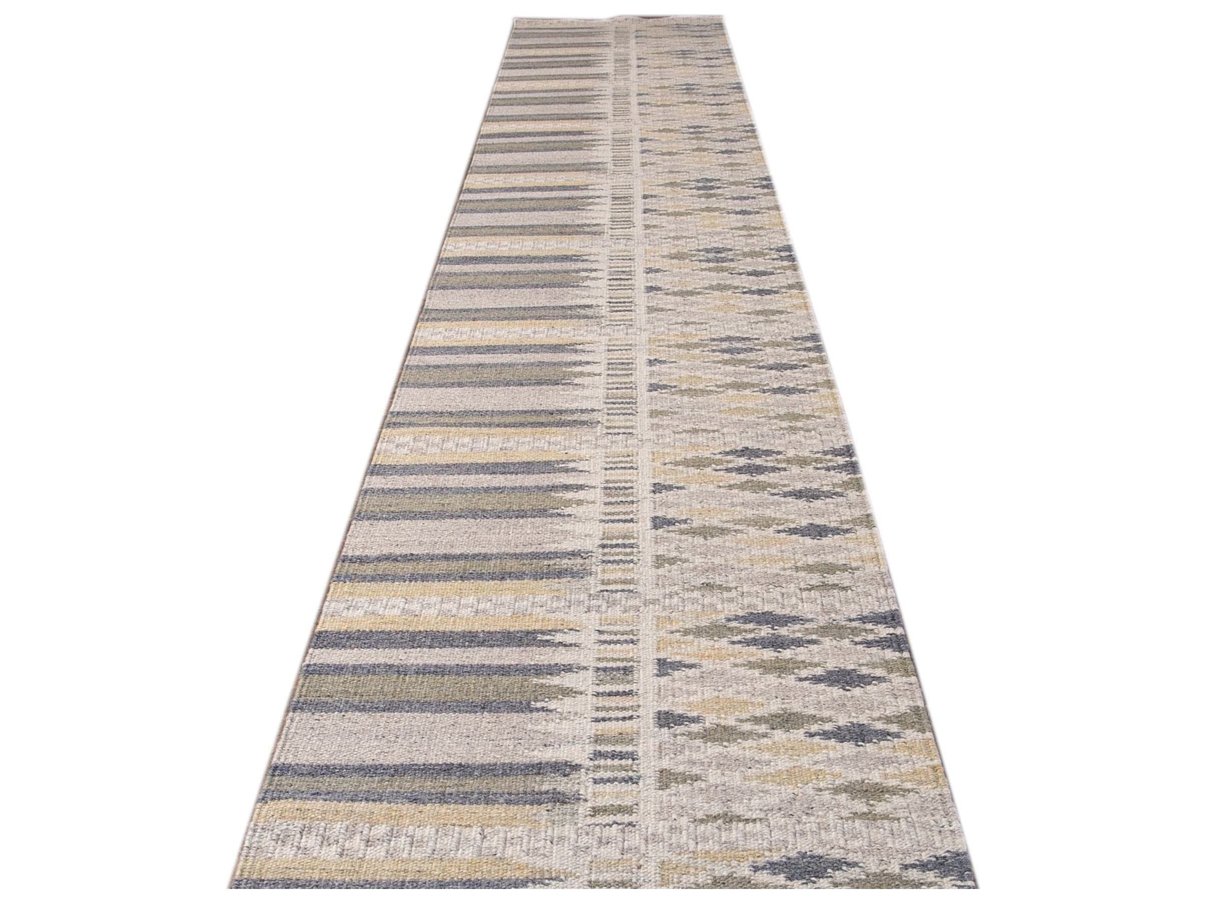 Modern Swedish Style Beige Handmade Geometric Wool Runner