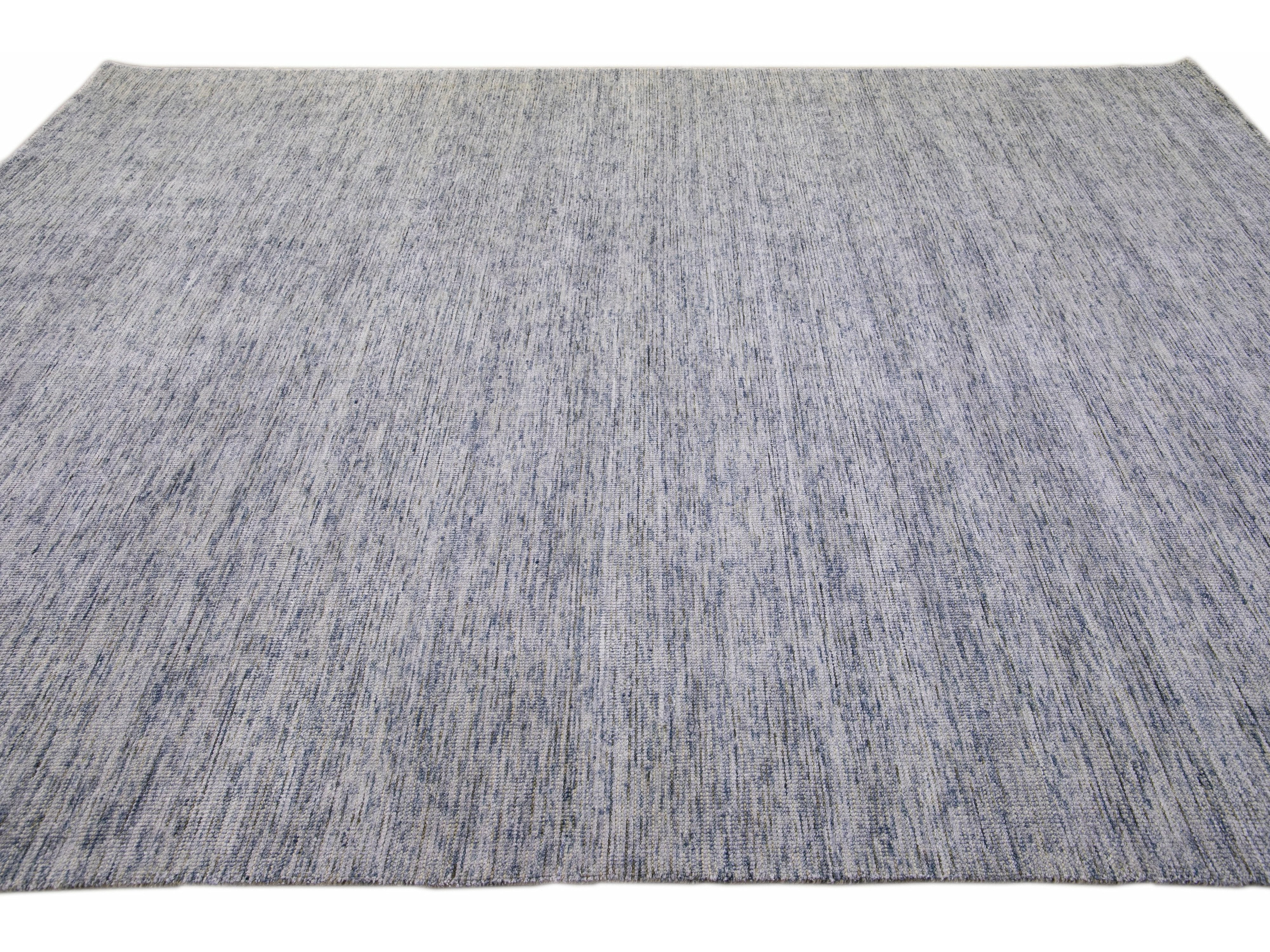  Modern Apadana's Groove Bamboo/Silk Handmade Blue Rug