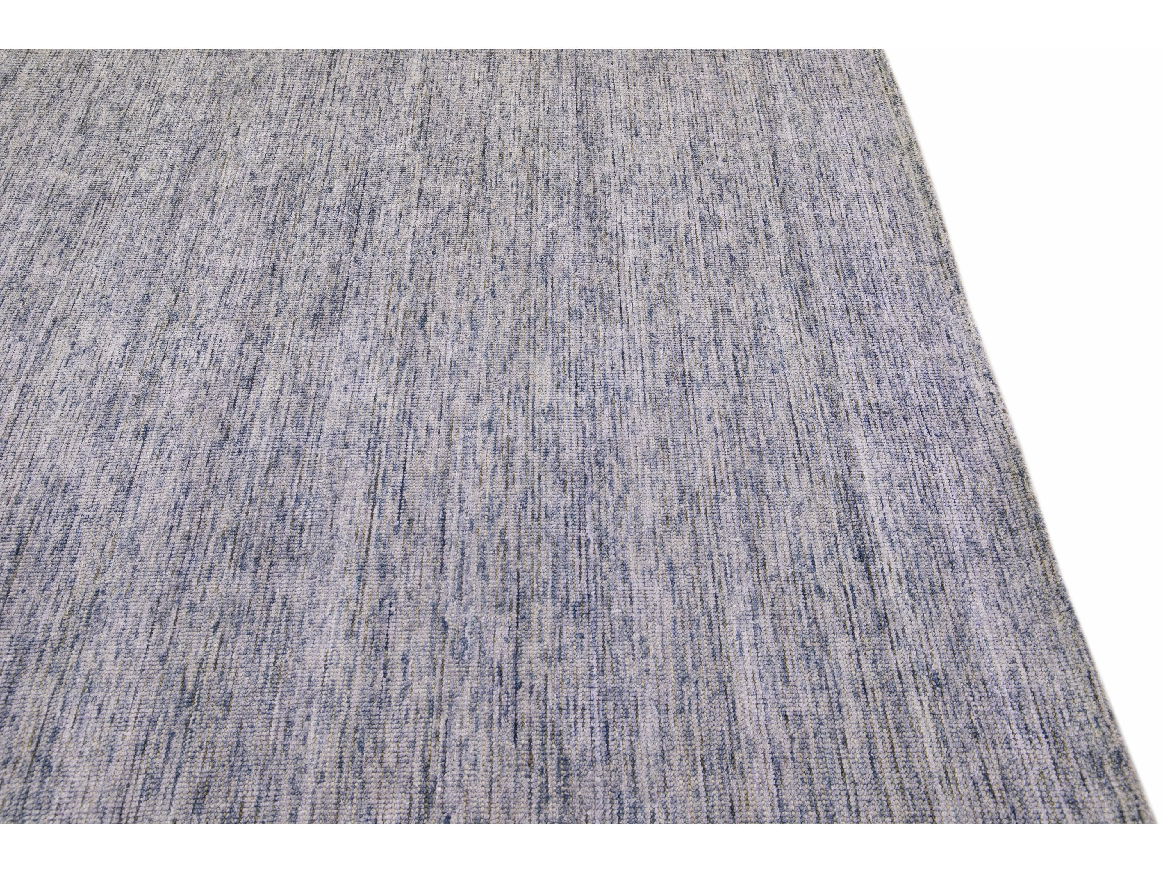  Modern Apadana's Groove Bamboo/Silk Handmade Blue Rug