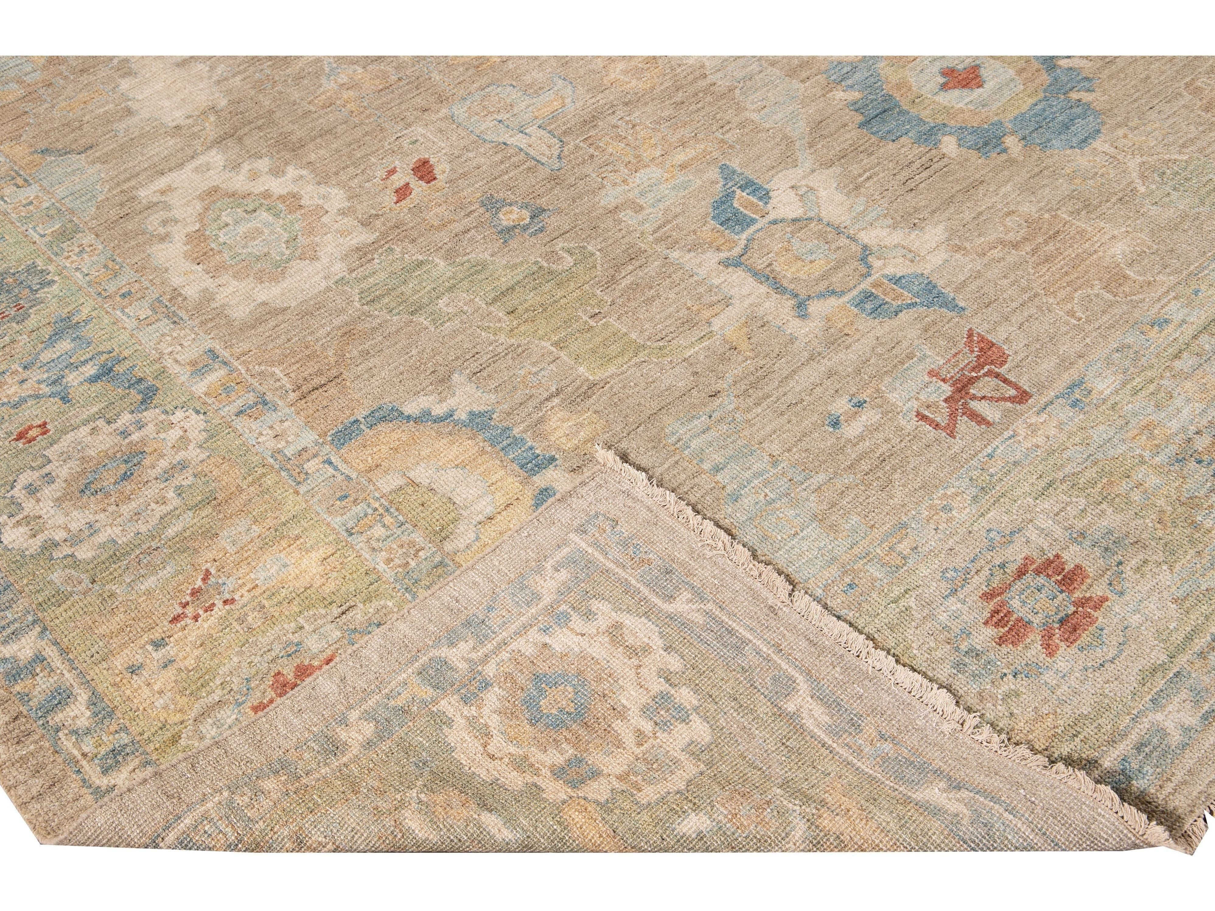 Modern Sultanabad Handmade Beige and Green Floral Wool Rug