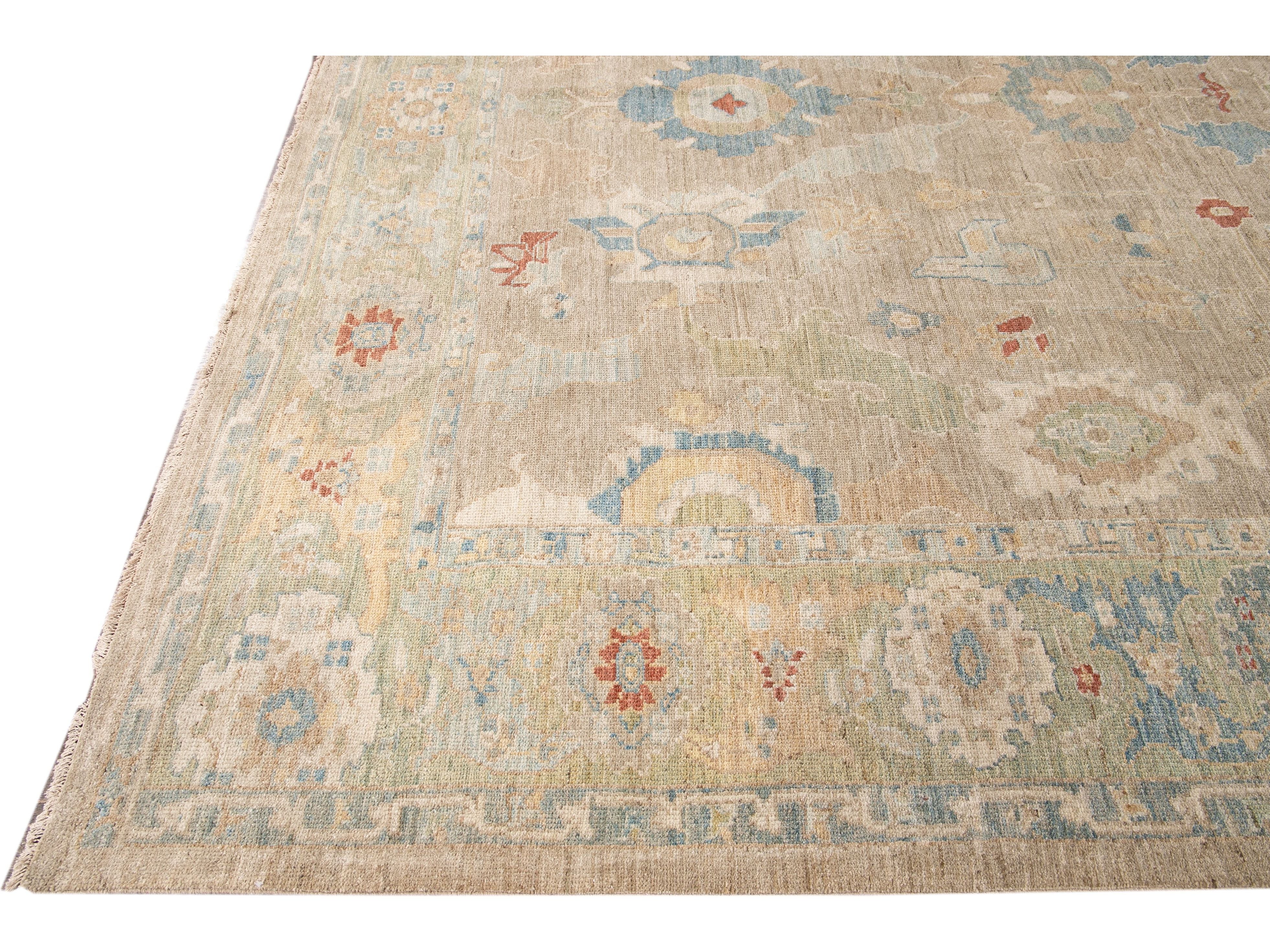 Modern Sultanabad Handmade Beige and Green Floral Wool Rug