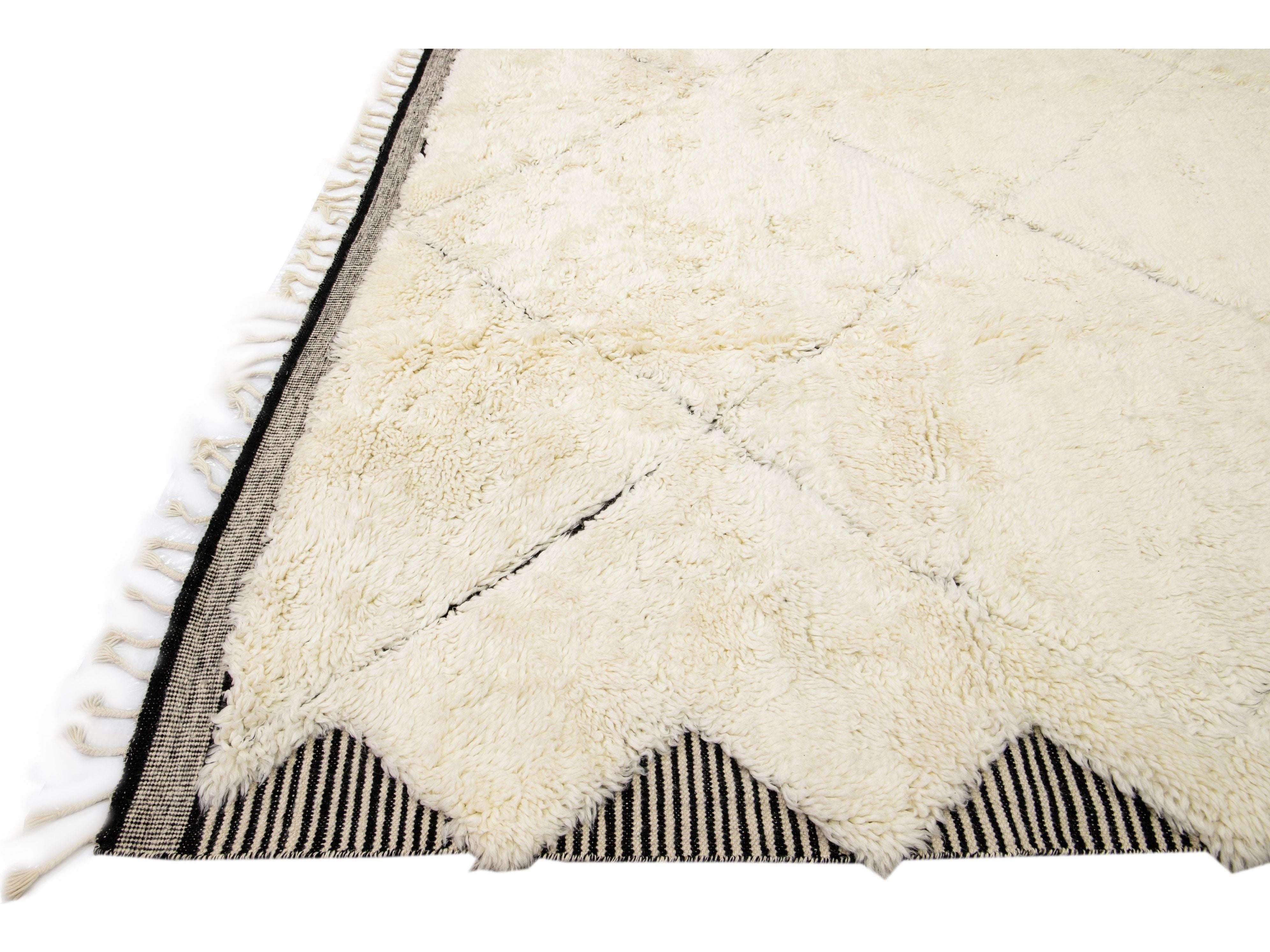 White Modern Moroccan Style Tribal Shag Wool Rug