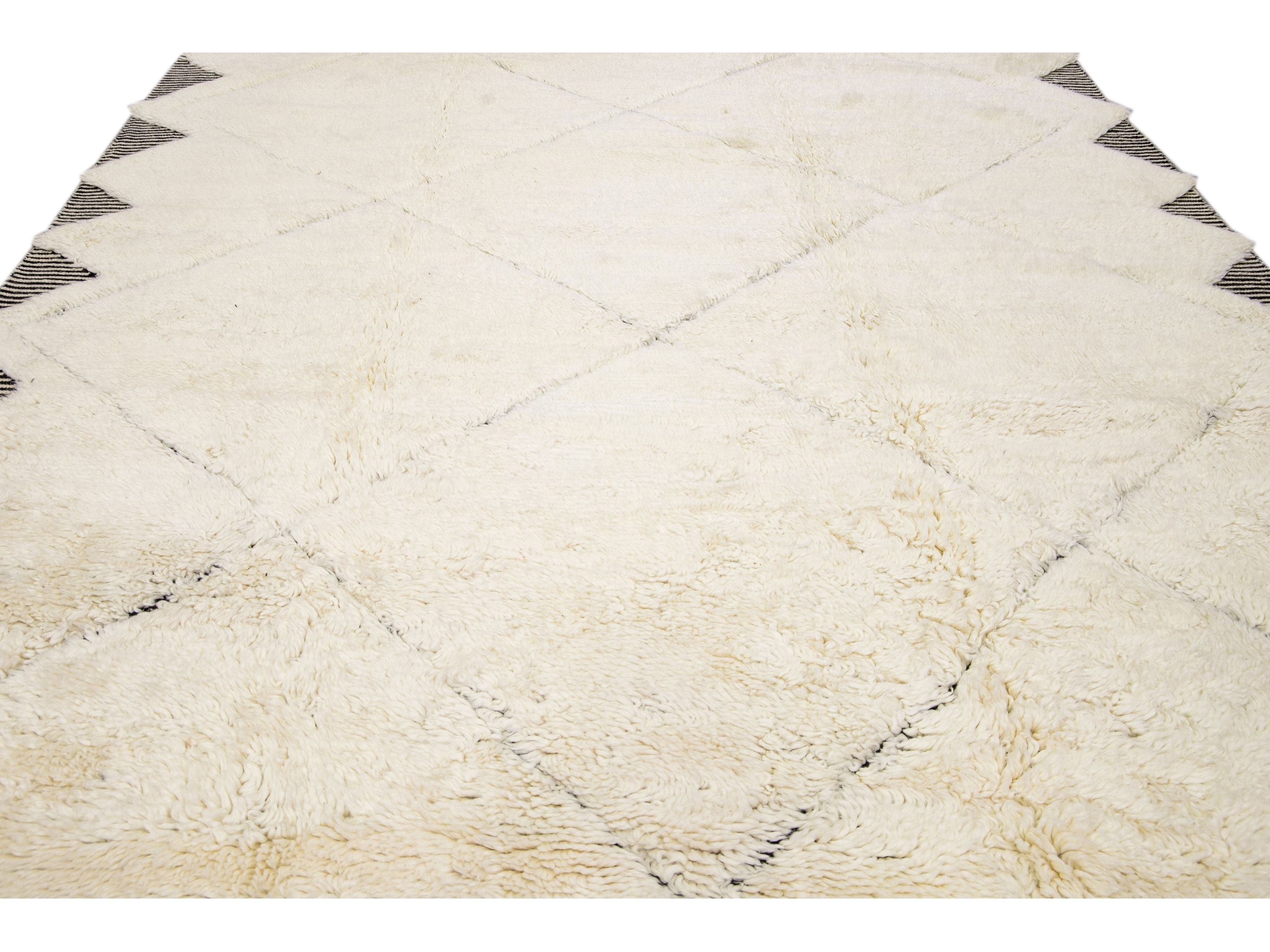 White Modern Moroccan Style Tribal Shag Wool Rug