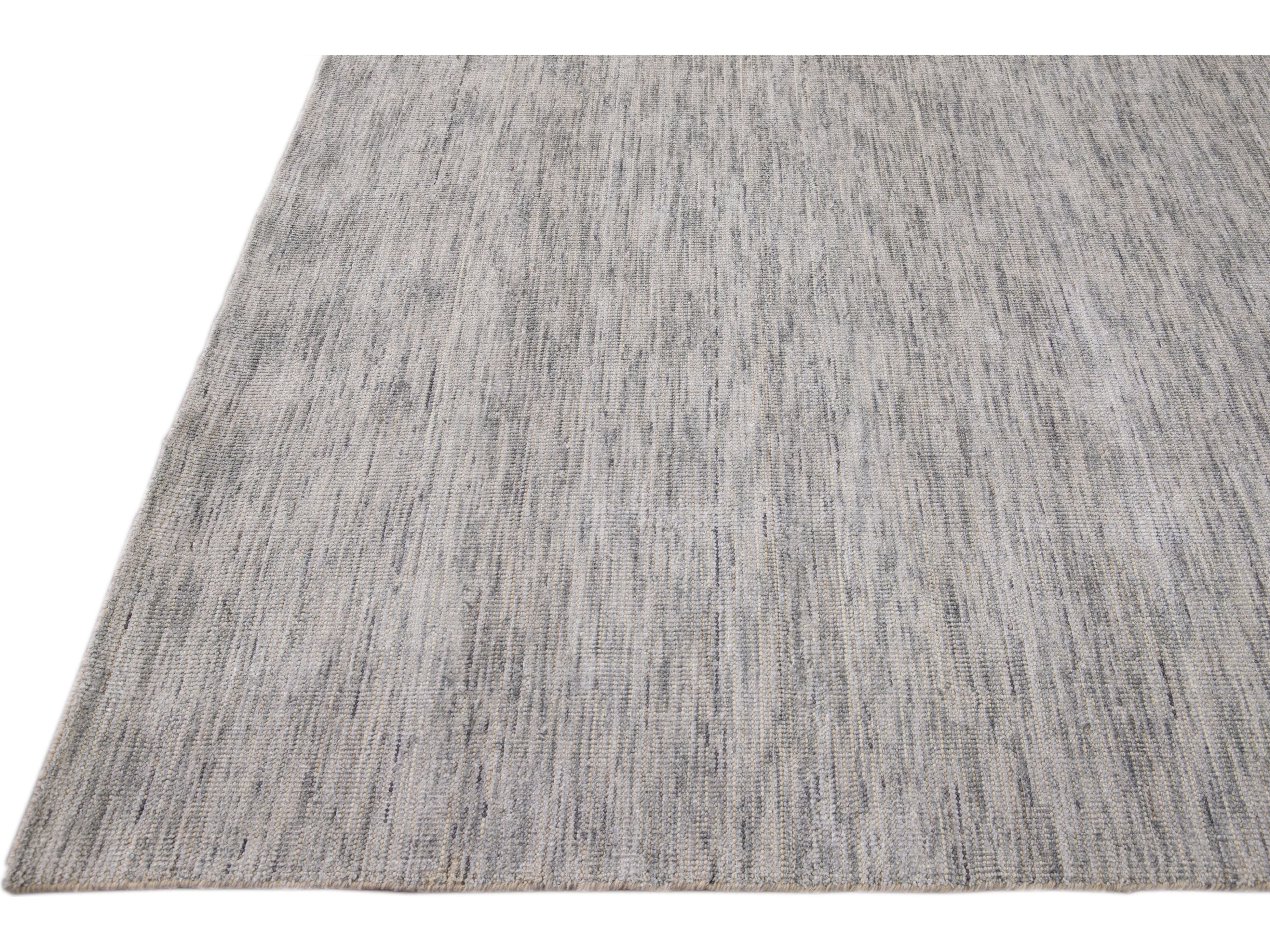 Modern Apadana's Groove Bamboo/Silk Handmade Gray Rug
