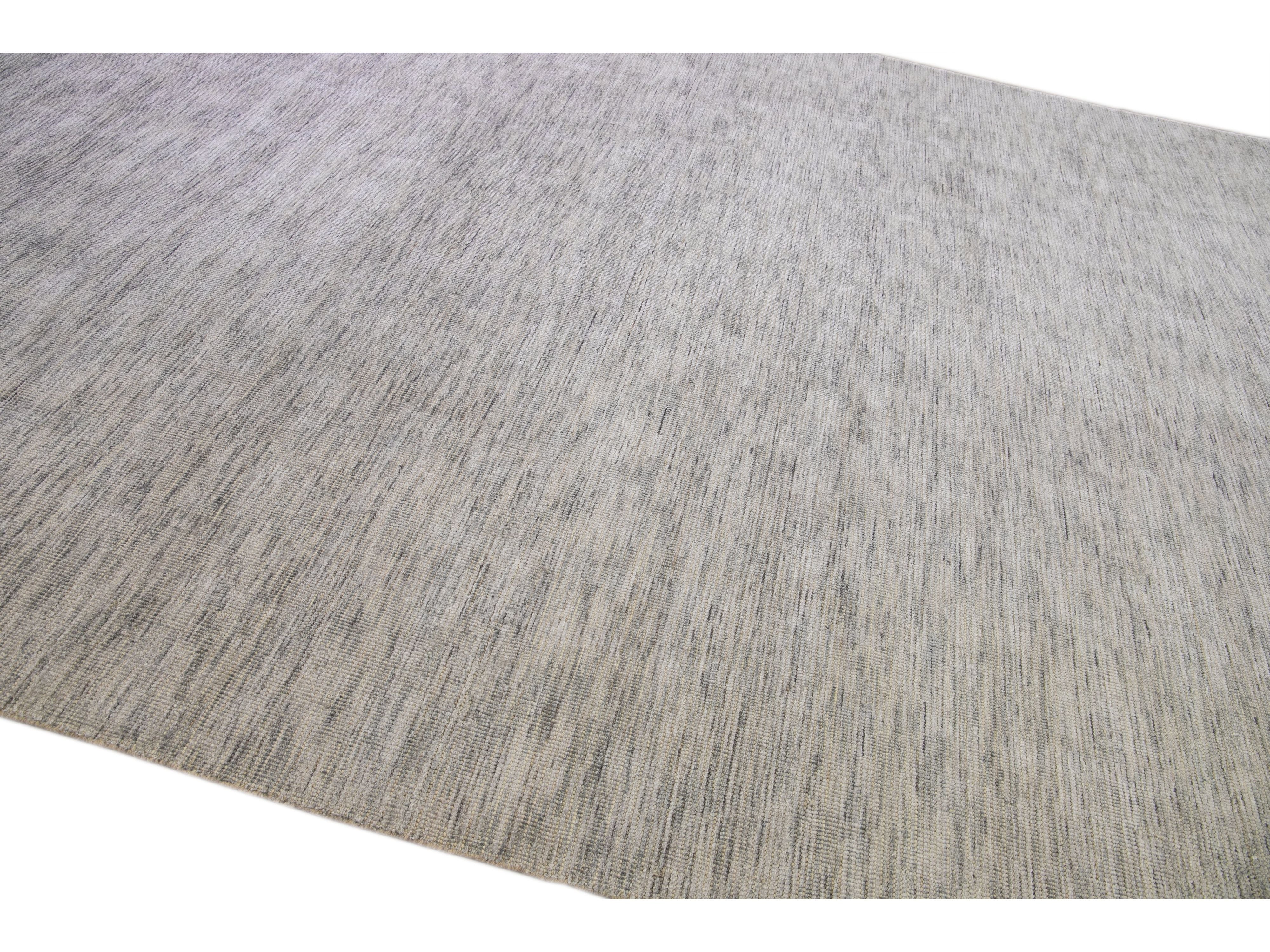 Modern Apadana's Groove Bamboo/Silk Handmade Gray Rug