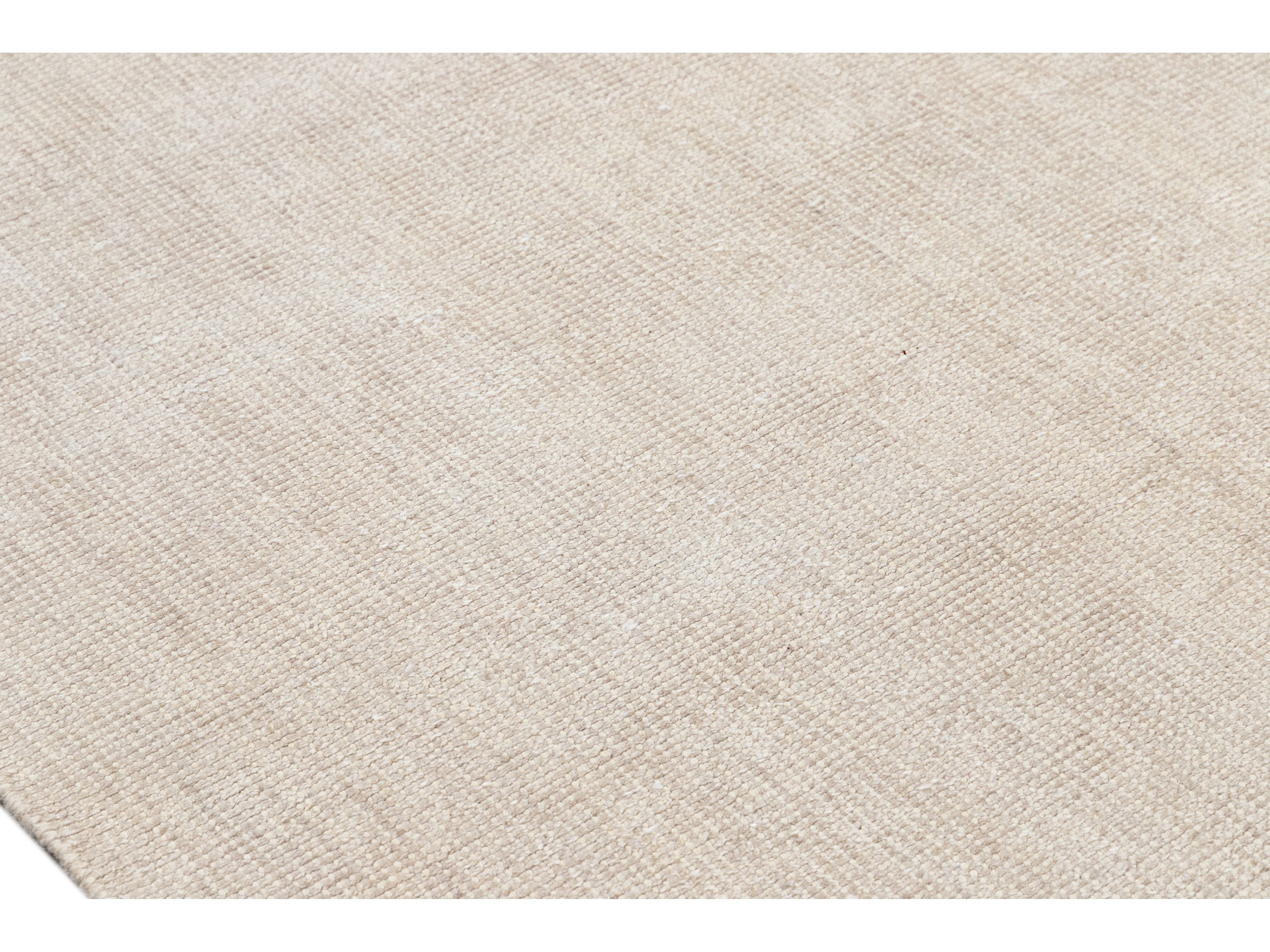 Modern Groove Collection Rug 7 x 18