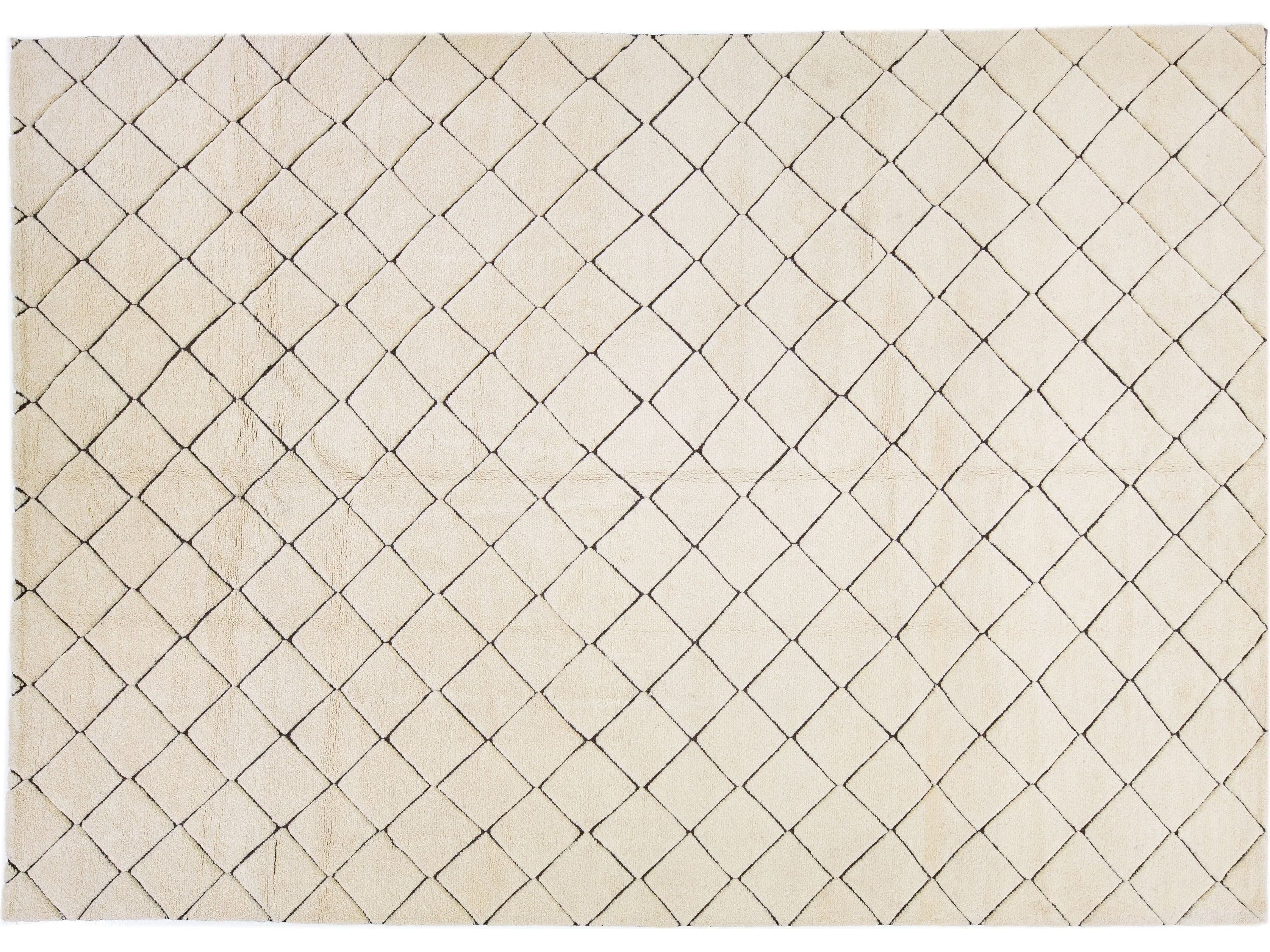 Modern Geometric Moroccan Style Handmade Wool Rug In Ivory