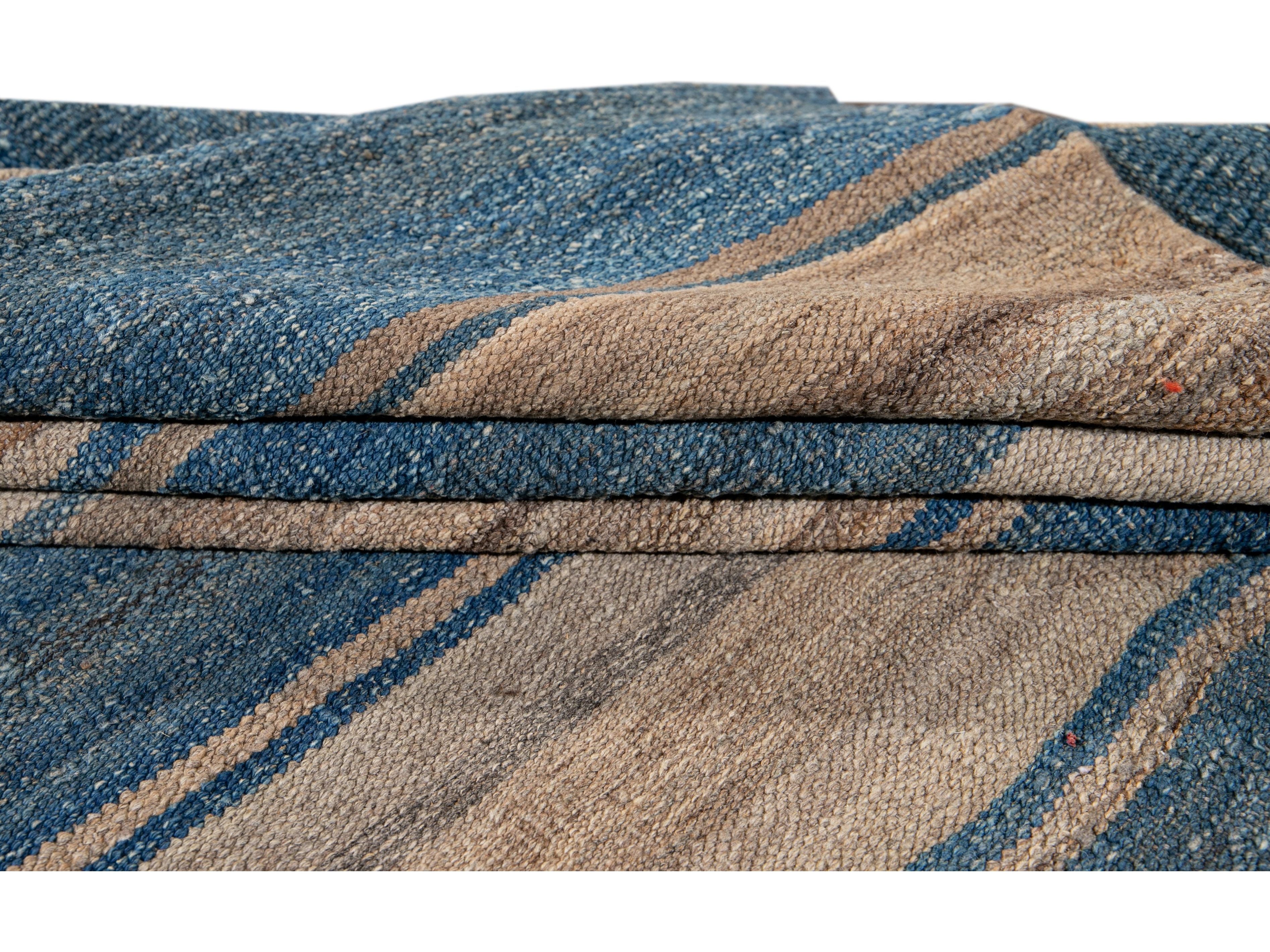 Modern Striped Flat-Weave Wool Rug 7 X 10