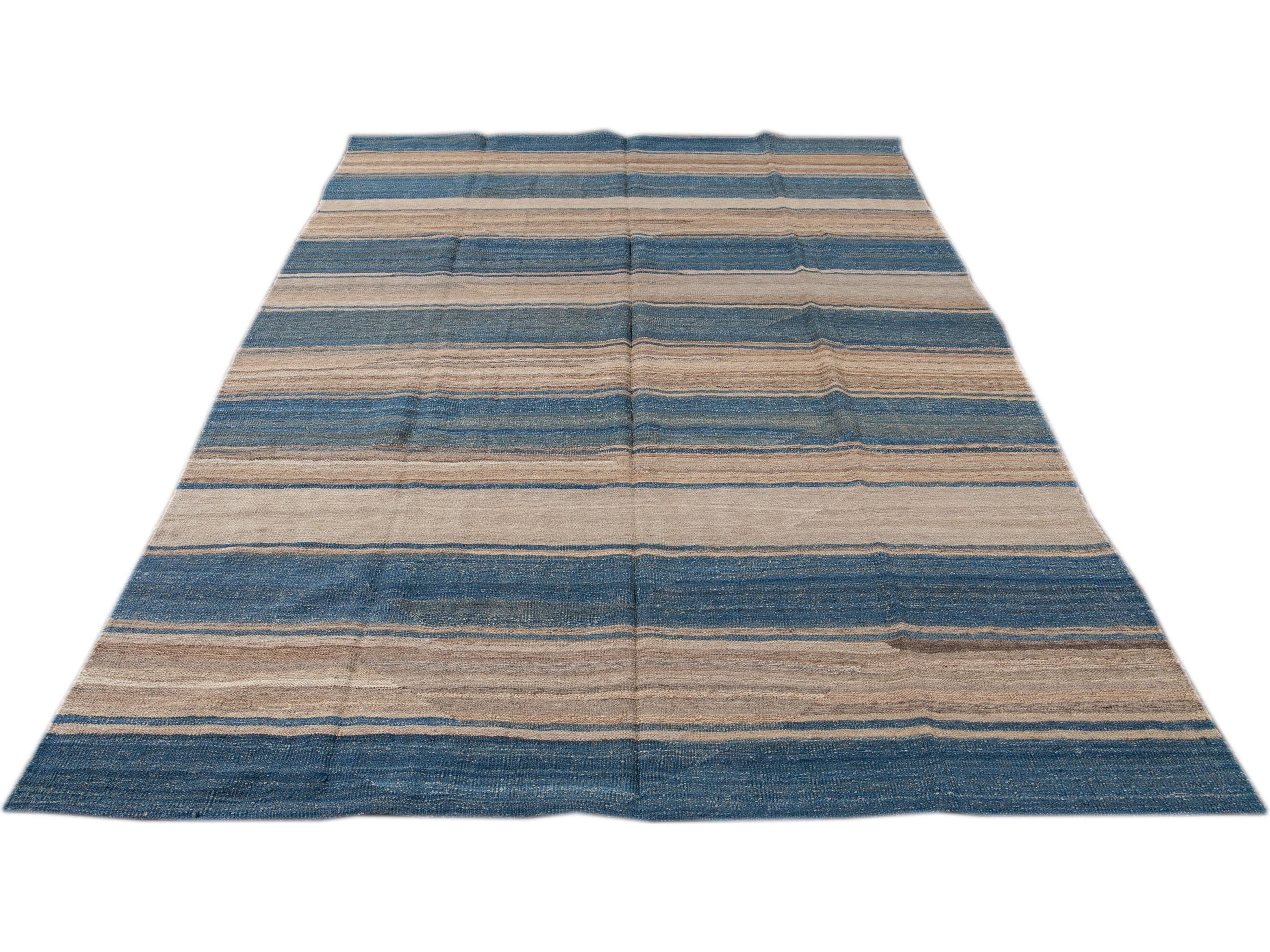 Modern Striped Flat-Weave Wool Rug 7 X 10