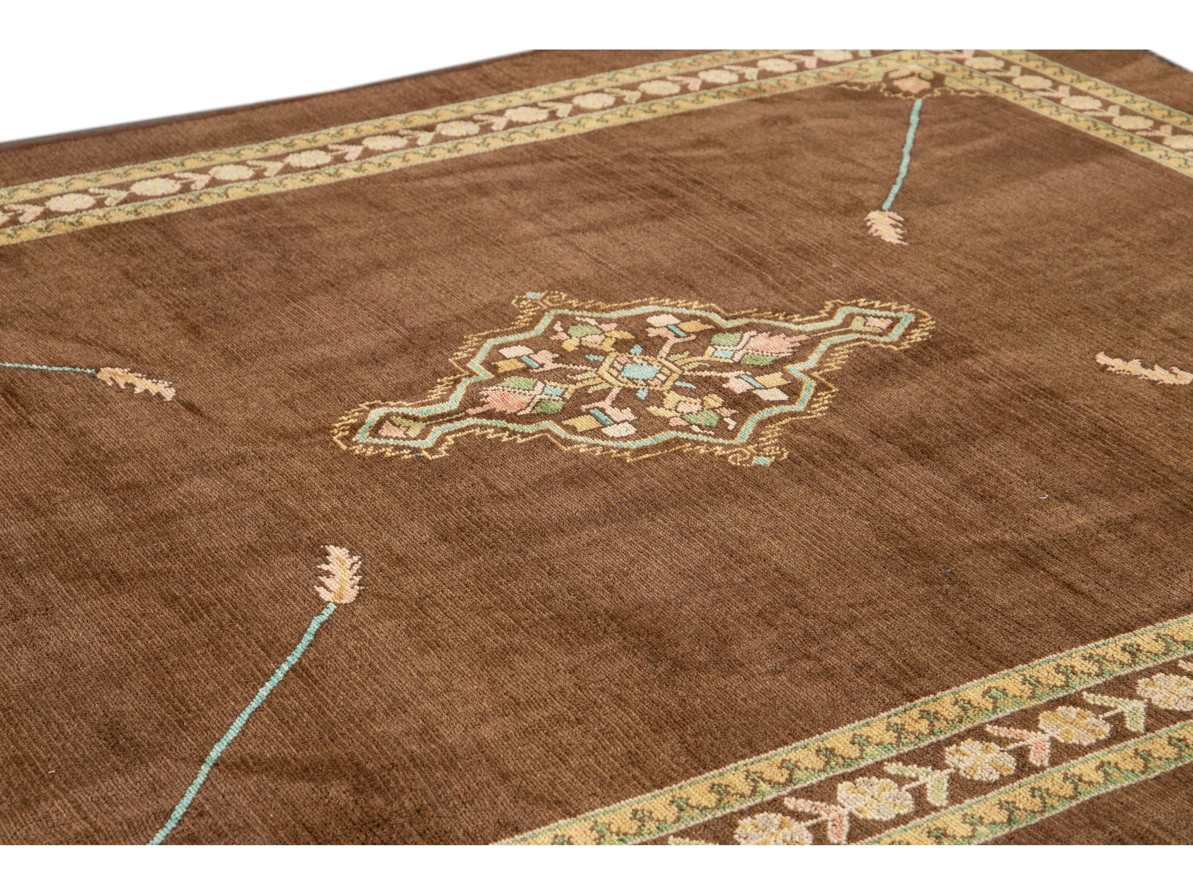 Modern Revival Wool Rug 7 X 8