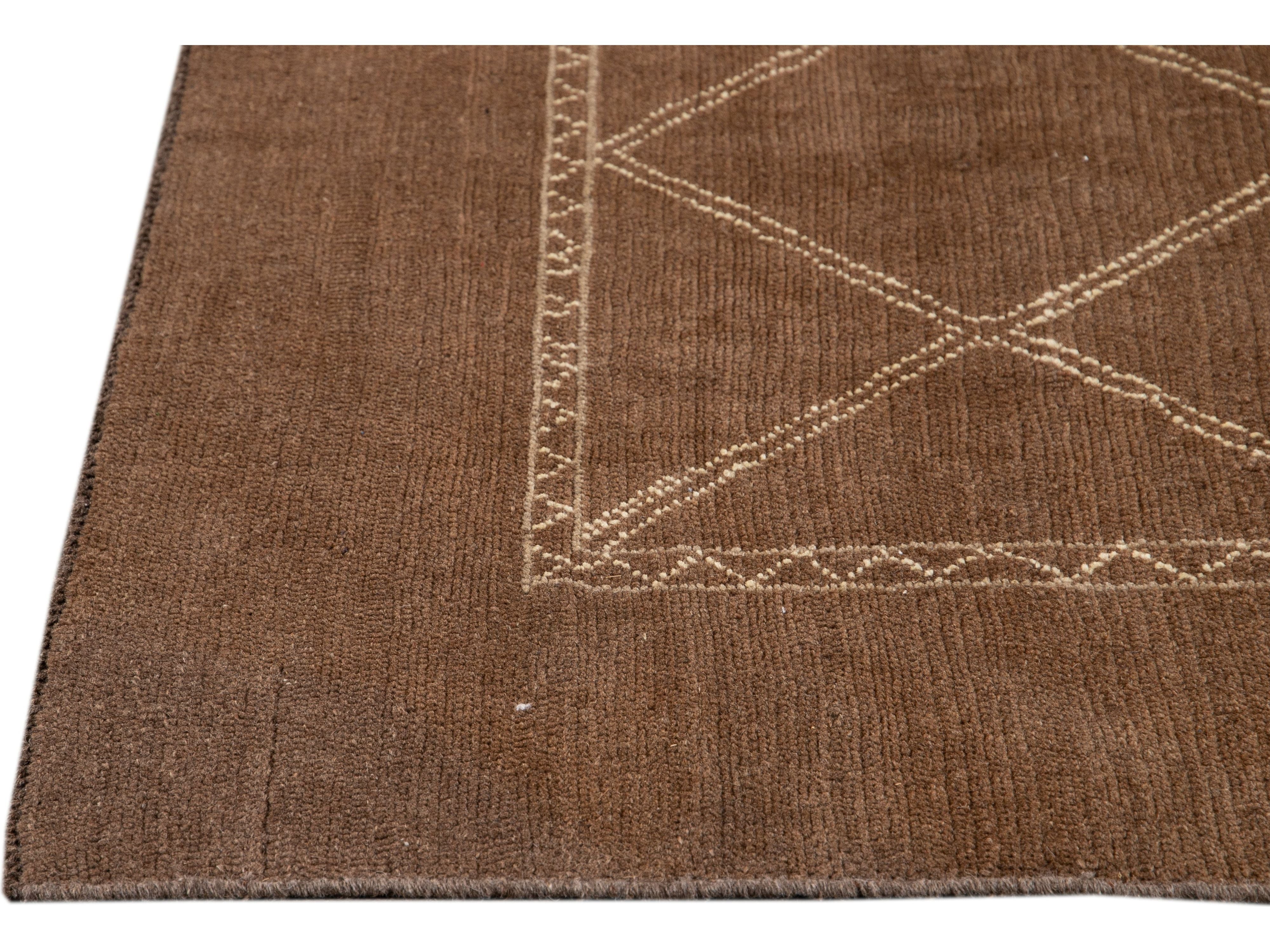 Modern Moroccan Wool Rug 7 X 10