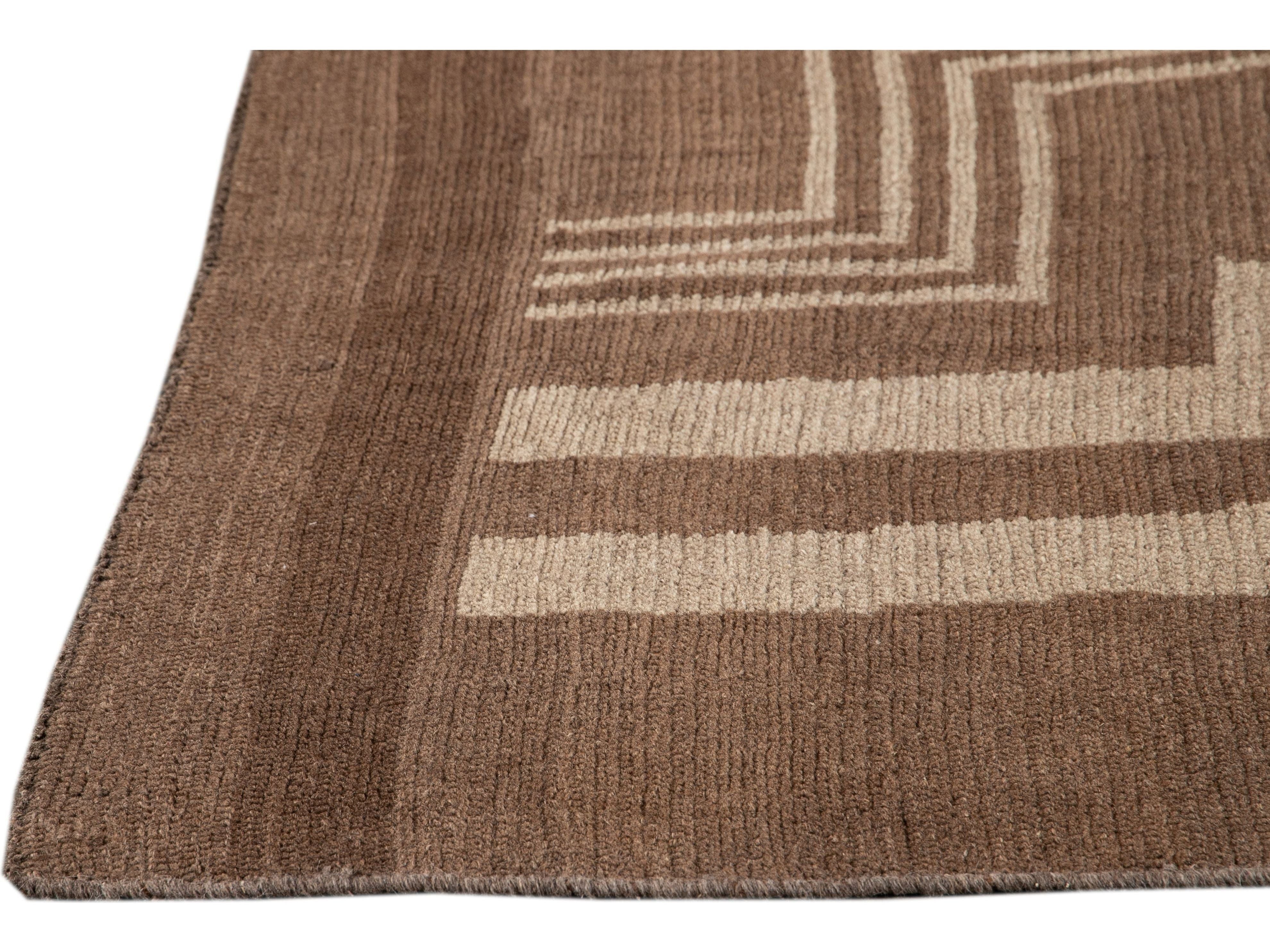 Modern Deco Style Wool Rug 7 X 10