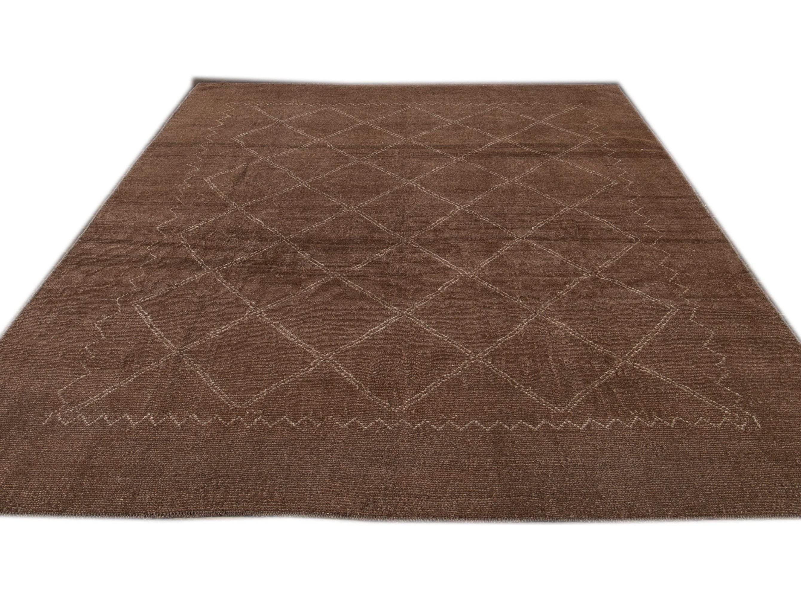 Modern Moroccan Wool Rug 7 X 9
